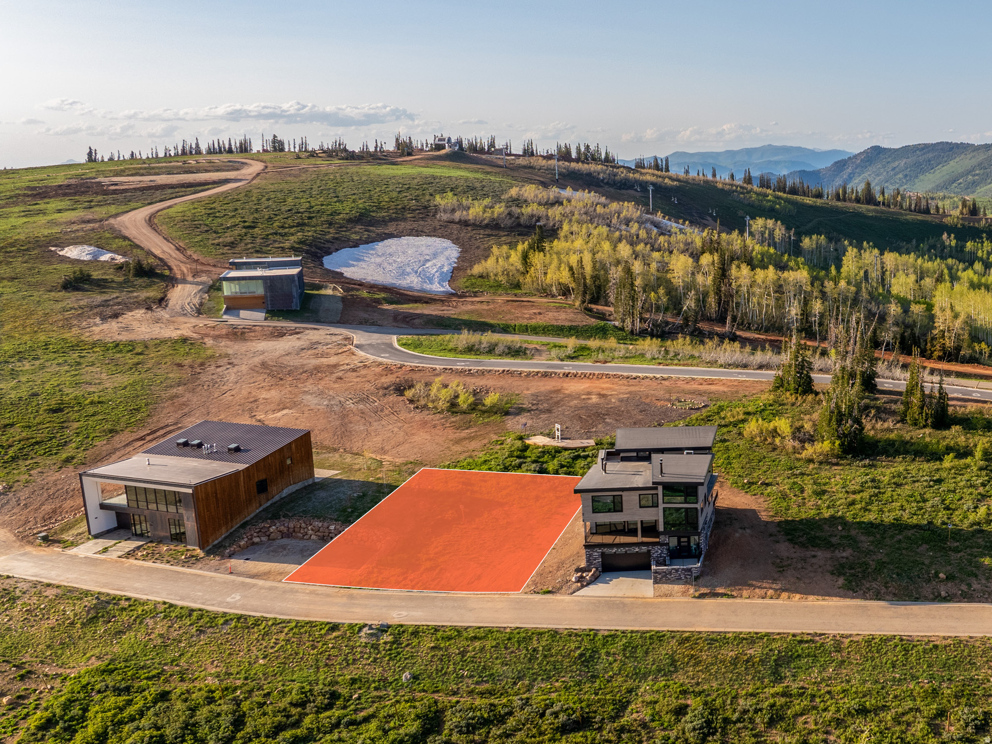 This exceptional homesite in the Powder Haven community presents a rare opportunity to create a custom mountain retreat. With the ability to build up to 5,500 square feet within a 3,000-square-foot building envelope, there's ample space to bring your vision to life. Enjoy effortless ski-in/ski-out access from Mary's Lift, making it easy to maximize your time on the slopes. For those seeking an enhanced mountain lifestyle, membership in the Powder Haven Club is available for an additional fee, offering access to exclusive amenities and experiences.