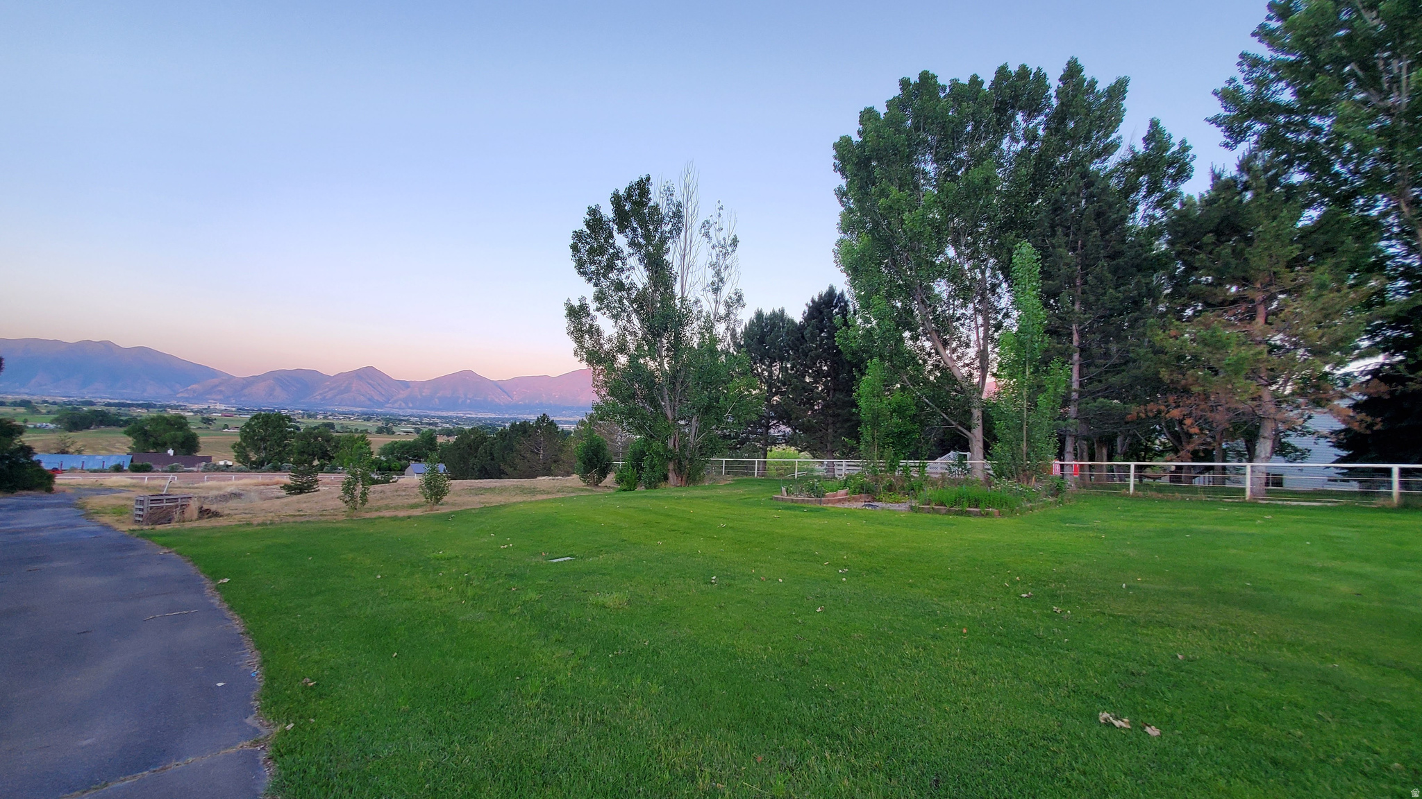 WEST MOUNTAIN RANCHES - Residential
