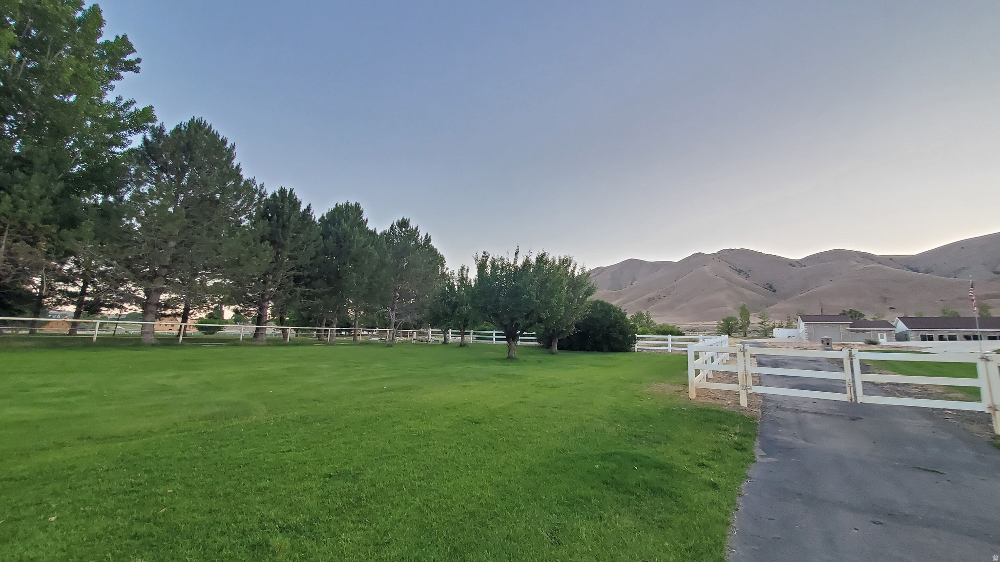 WEST MOUNTAIN RANCHES - Residential