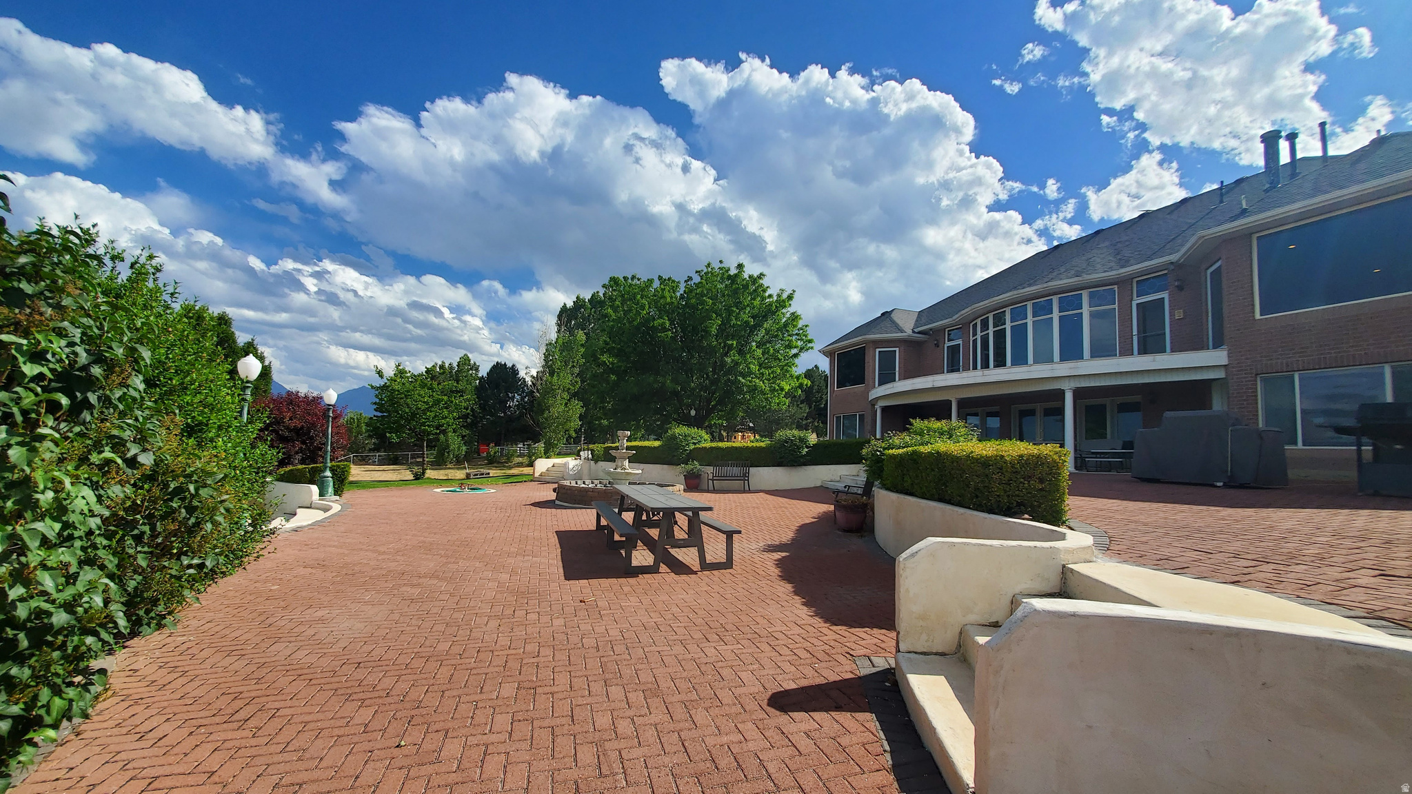 WEST MOUNTAIN RANCHES - Residential