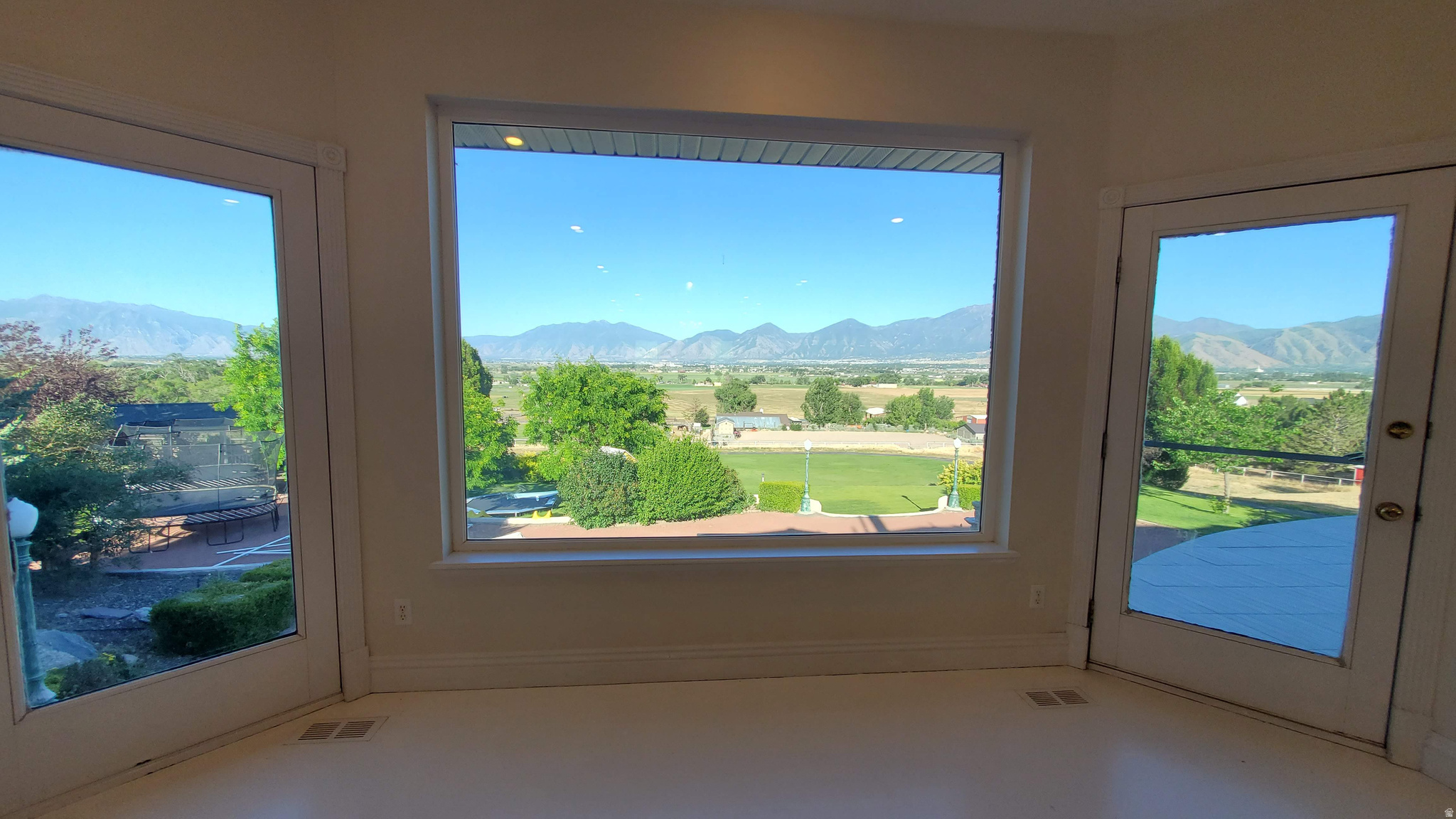 WEST MOUNTAIN RANCHES - Residential