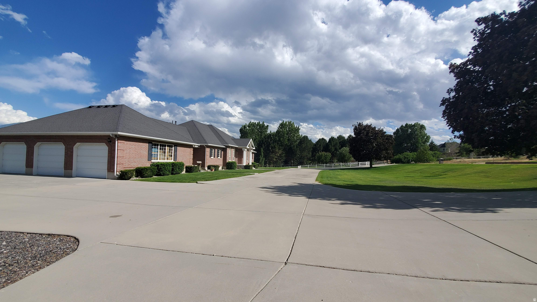 WEST MOUNTAIN RANCHES - Residential