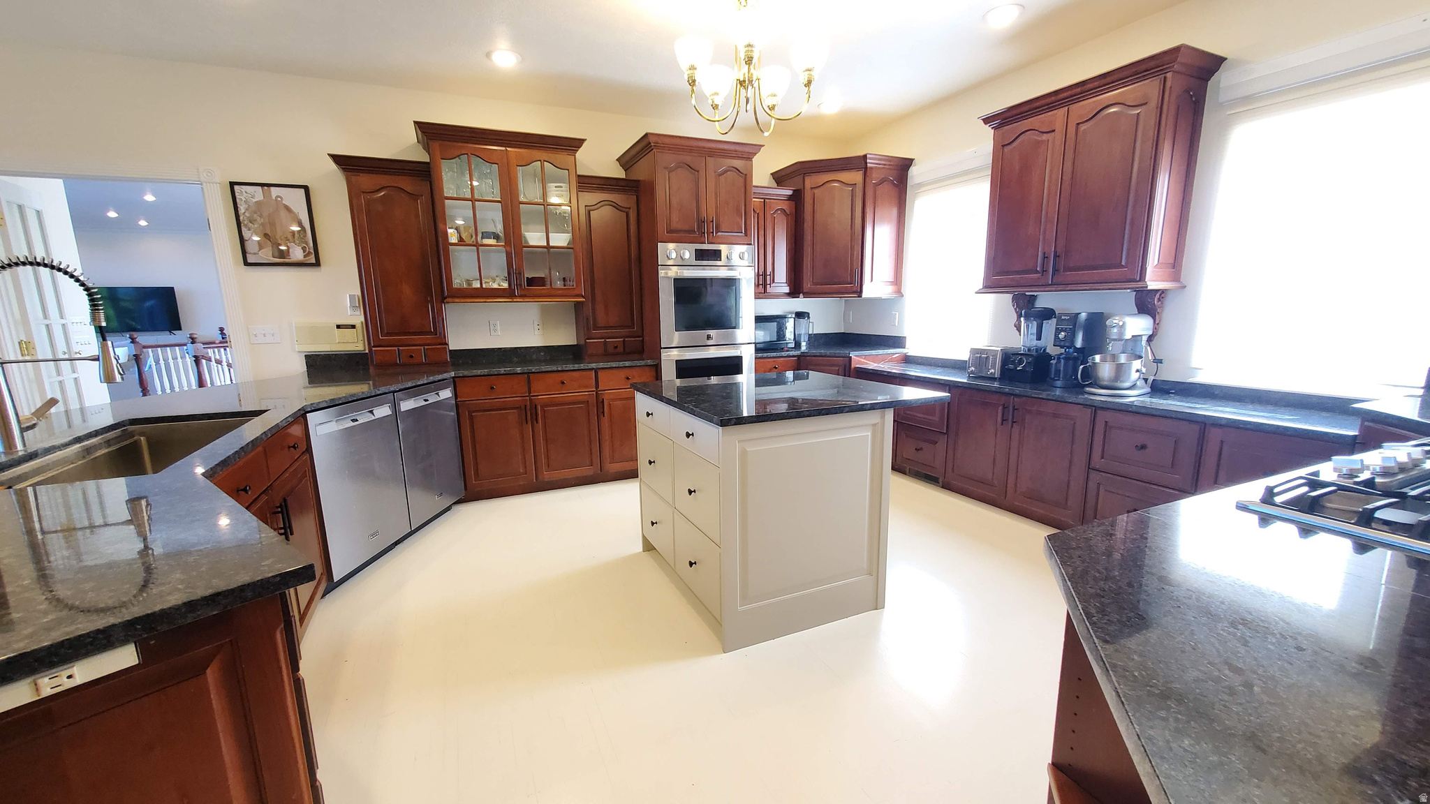 WEST MOUNTAIN RANCHES - Residential