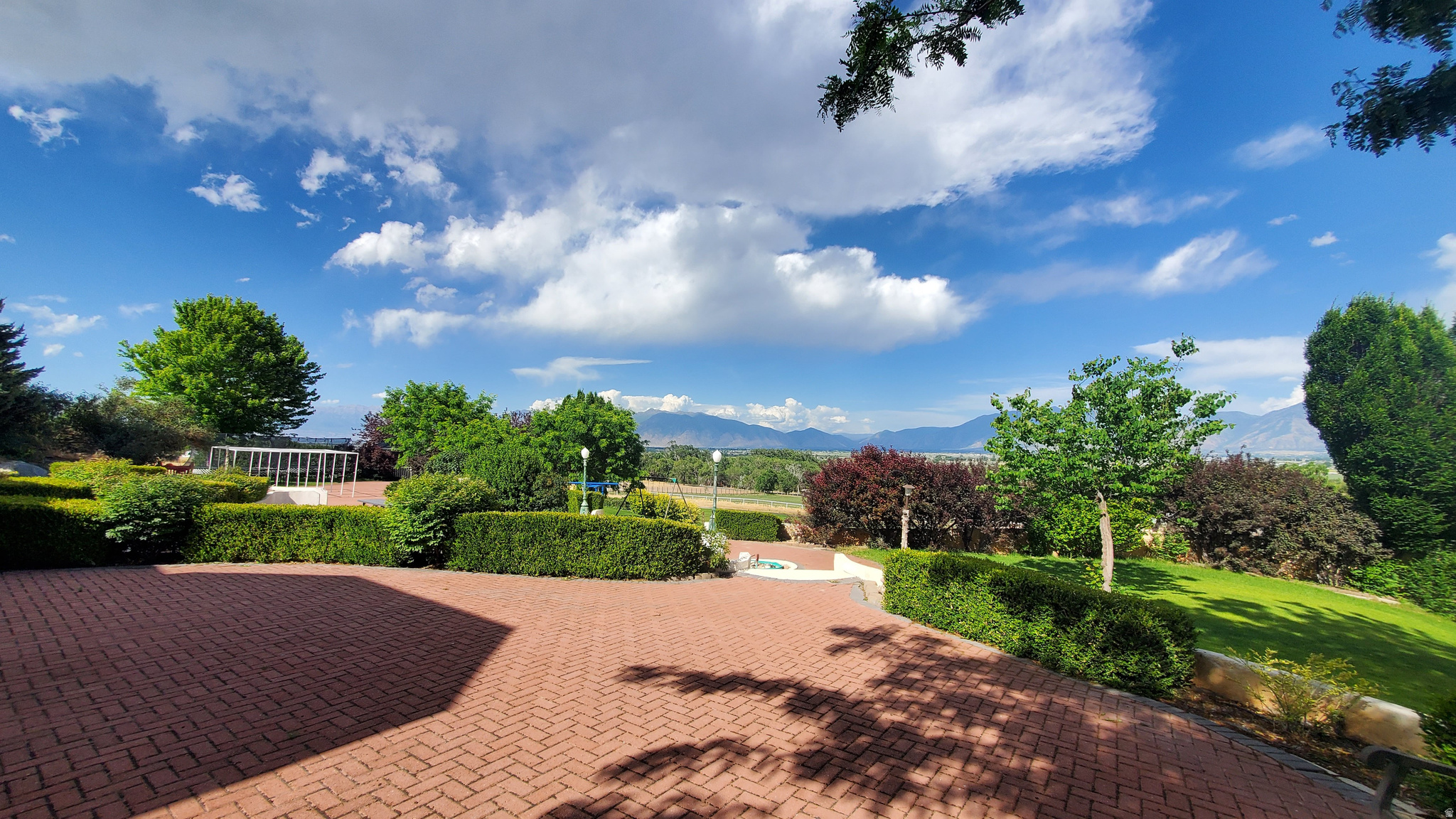 WEST MOUNTAIN RANCHES - Residential