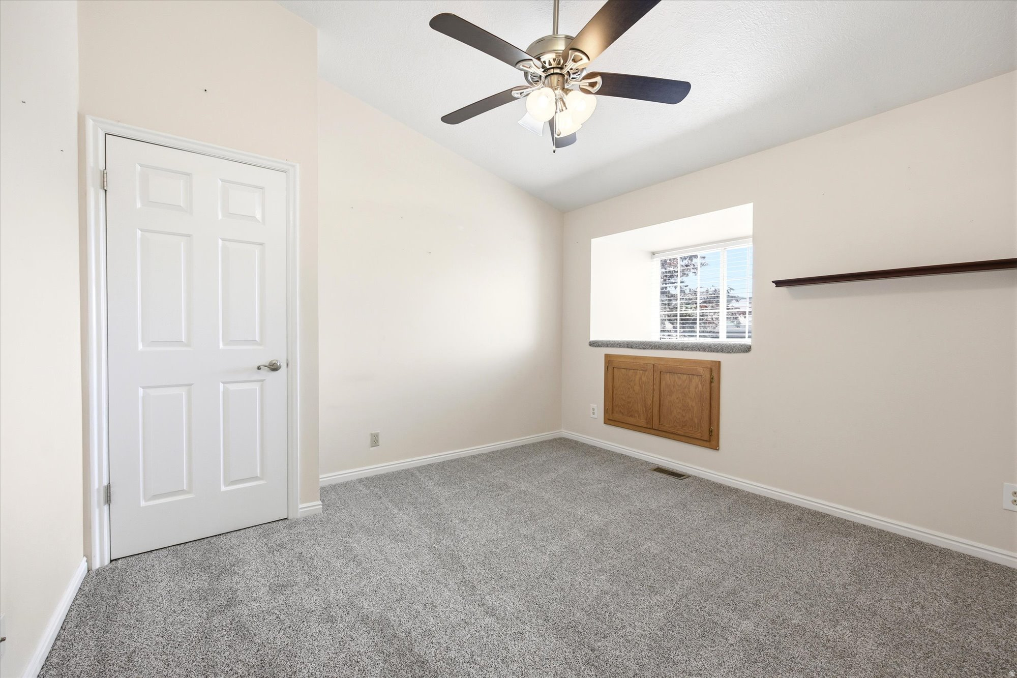 DEVONSHIRE COURT - Residential