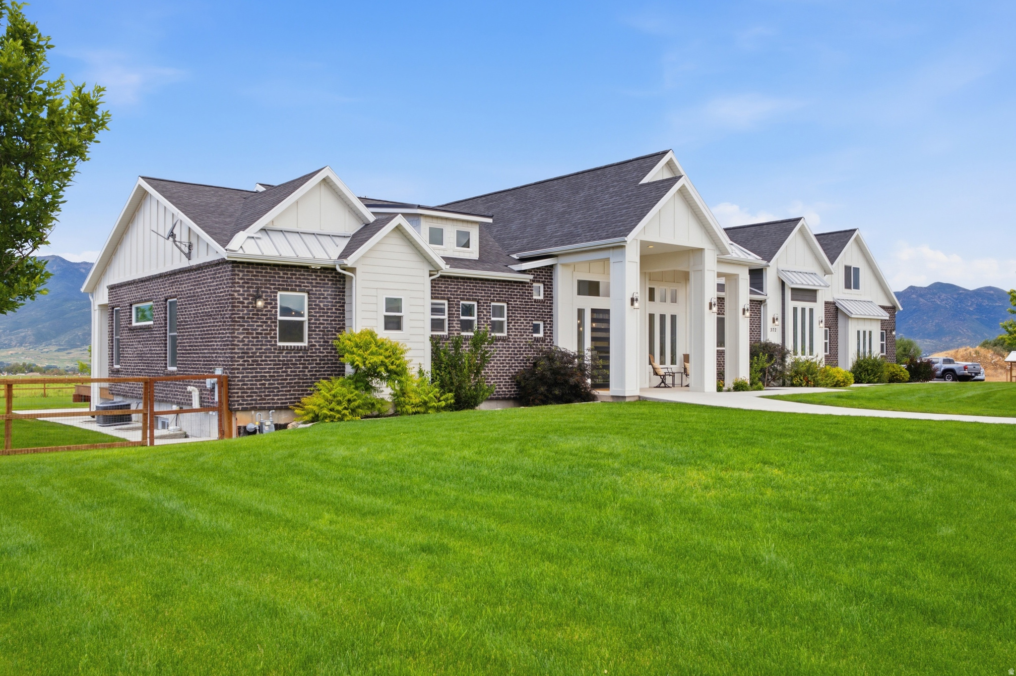 THREE FARMS ESTATES - Residential