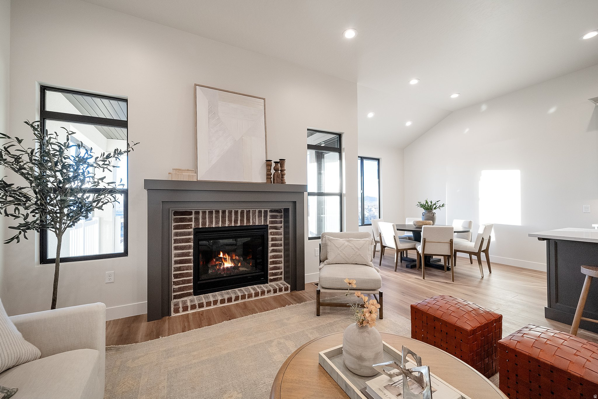 BLOSSOM HILL - Residential