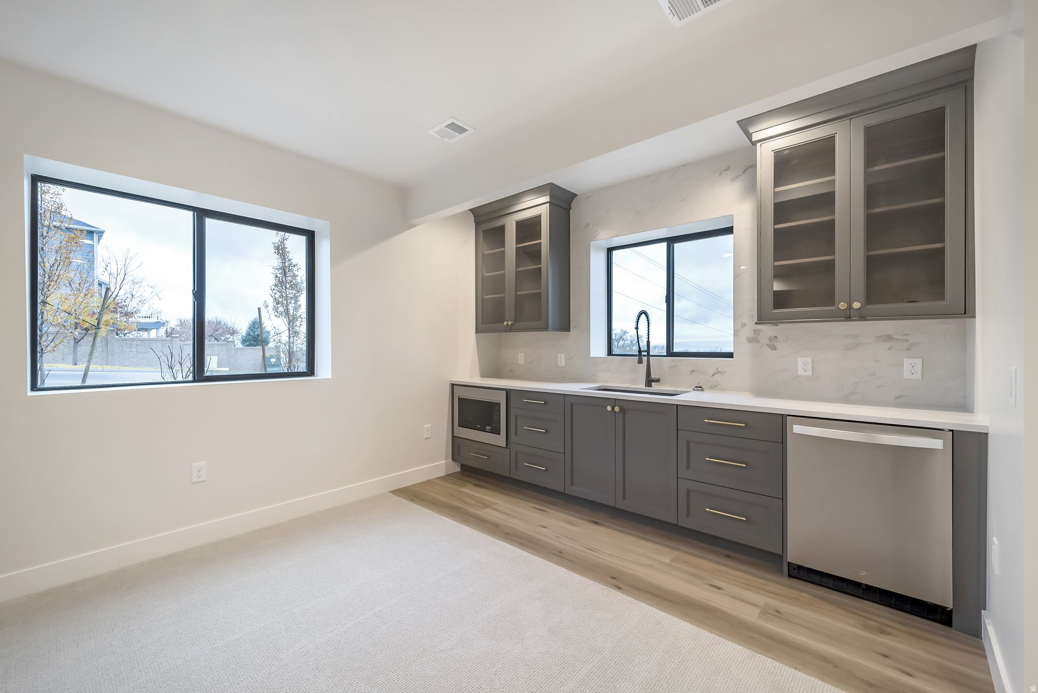 BLOSSOM HILL - Residential