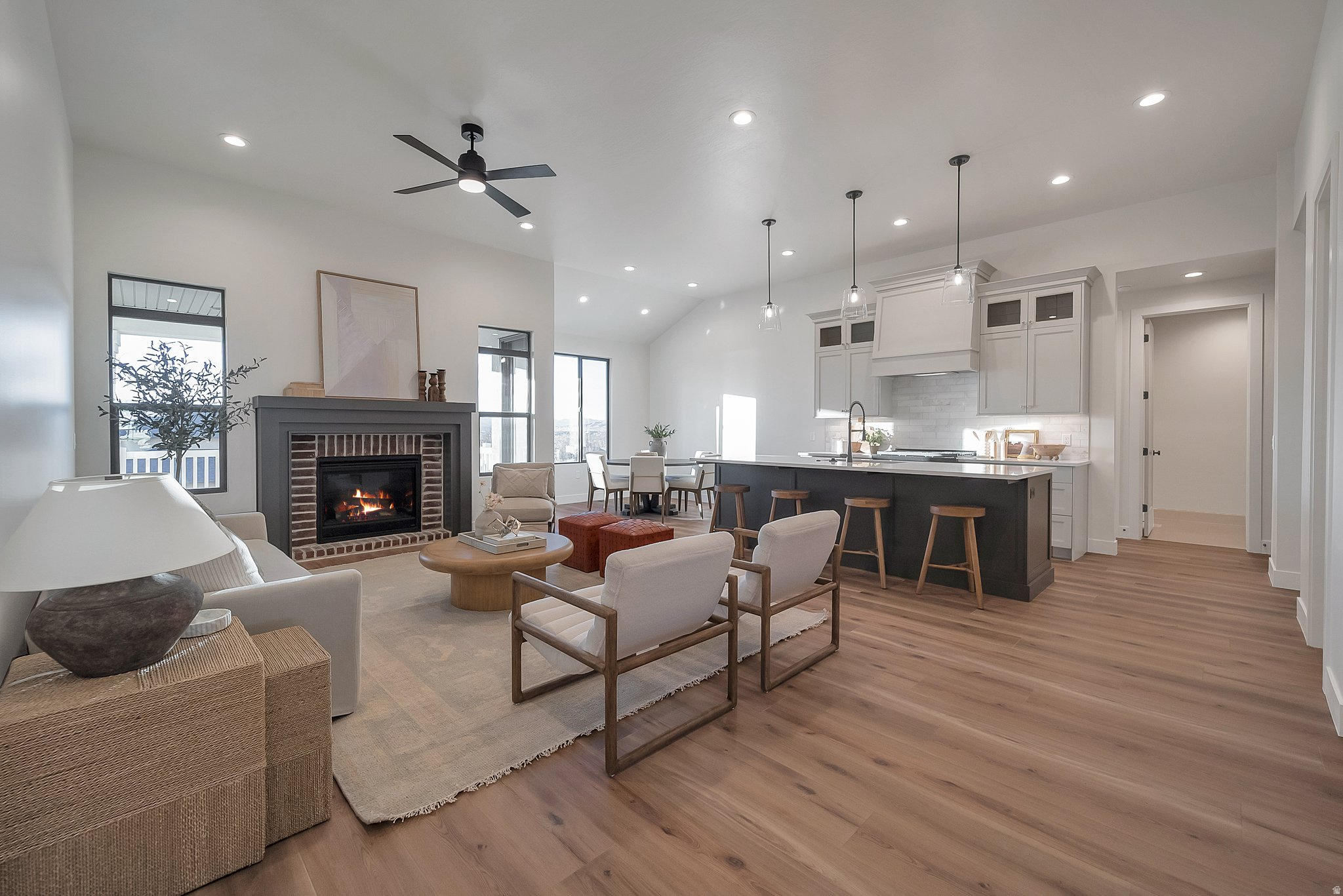 BLOSSOM HILL - Residential