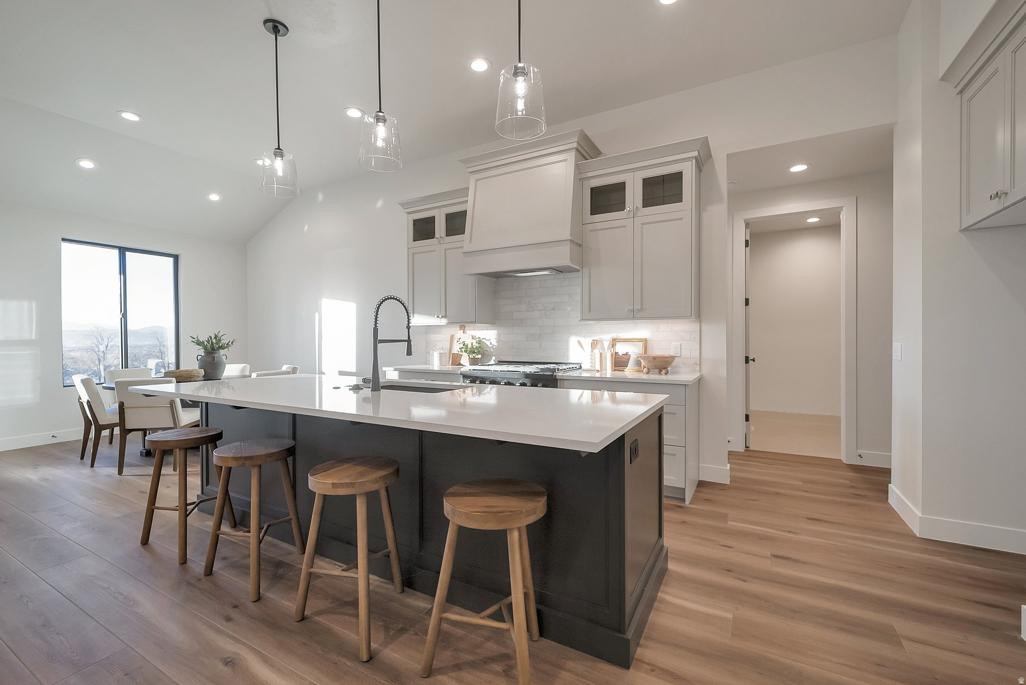 BLOSSOM HILL - Residential