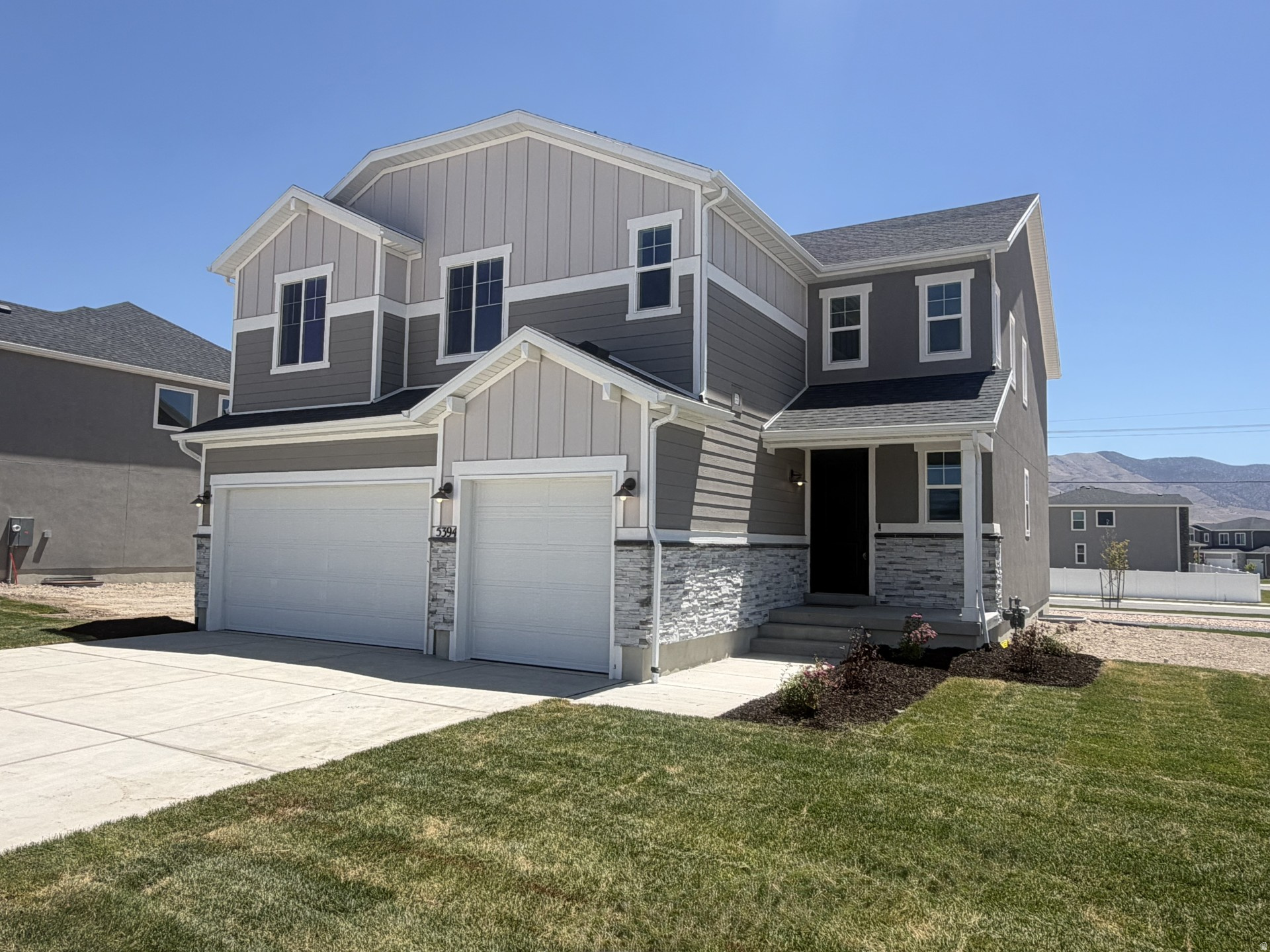 PONY EXPRESS ESTATES - Residential