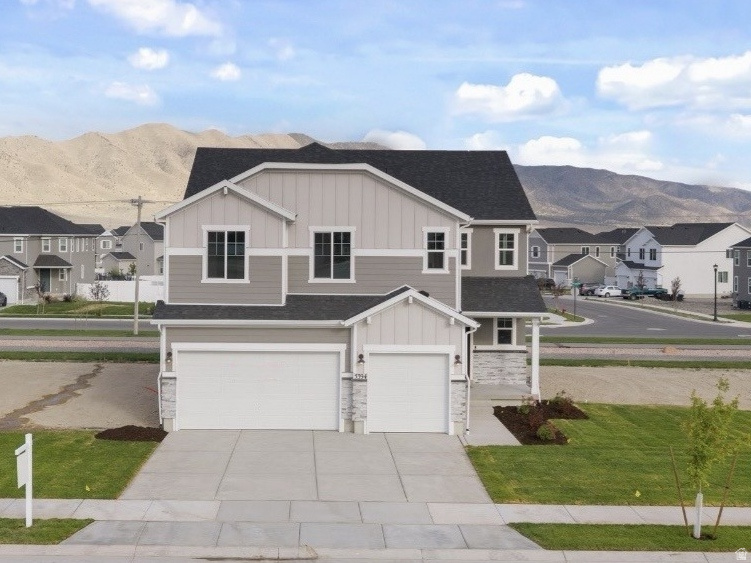 **CONTRACT ON THIS HOME TODAY AND QUALIFY FOR 30 YEAR FIXED FHA/VA RATES AS LOW AS 4.50% & 30 YEAR FIXED CONVENTIONAL RATES AS LOW AS 4.875% *** Restrictions Apply: Contact Us for More Information*** This is our Yorktown floorplan, with a completion date in May. This home offers a 2-story entry with open railings, large great room with an open flow through the dining room into the gourmet kitchen, perfect for entertaining. Lots of large windows to allow an abundance of natural light into the home. The owner's suite has a large shower and separate soaker tub, very large vanity counter with double sinks. All counter tops are upgraded quartz throughout. Three additional large secondary bedrooms up and a single bedroom on the main floor with a 3/4 bath could also be used as a study. The large basement foundation has an upgraded 9' height perfect for your family to grow. **AVAILABLE IN MAY***