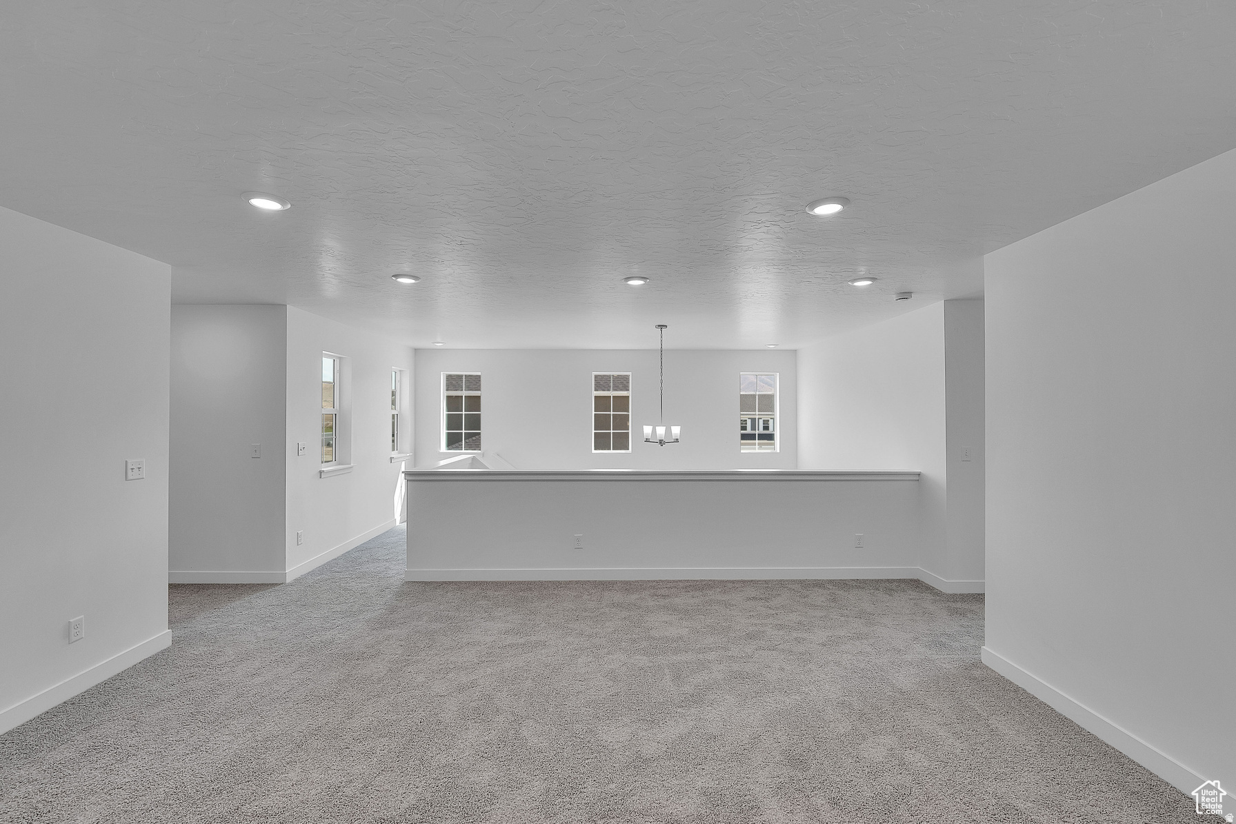 PONY EXPRESS ESTATES - Residential