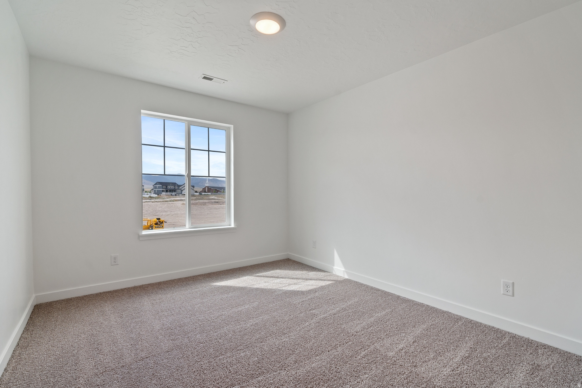 PONY EXPRESS ESTATES - Residential