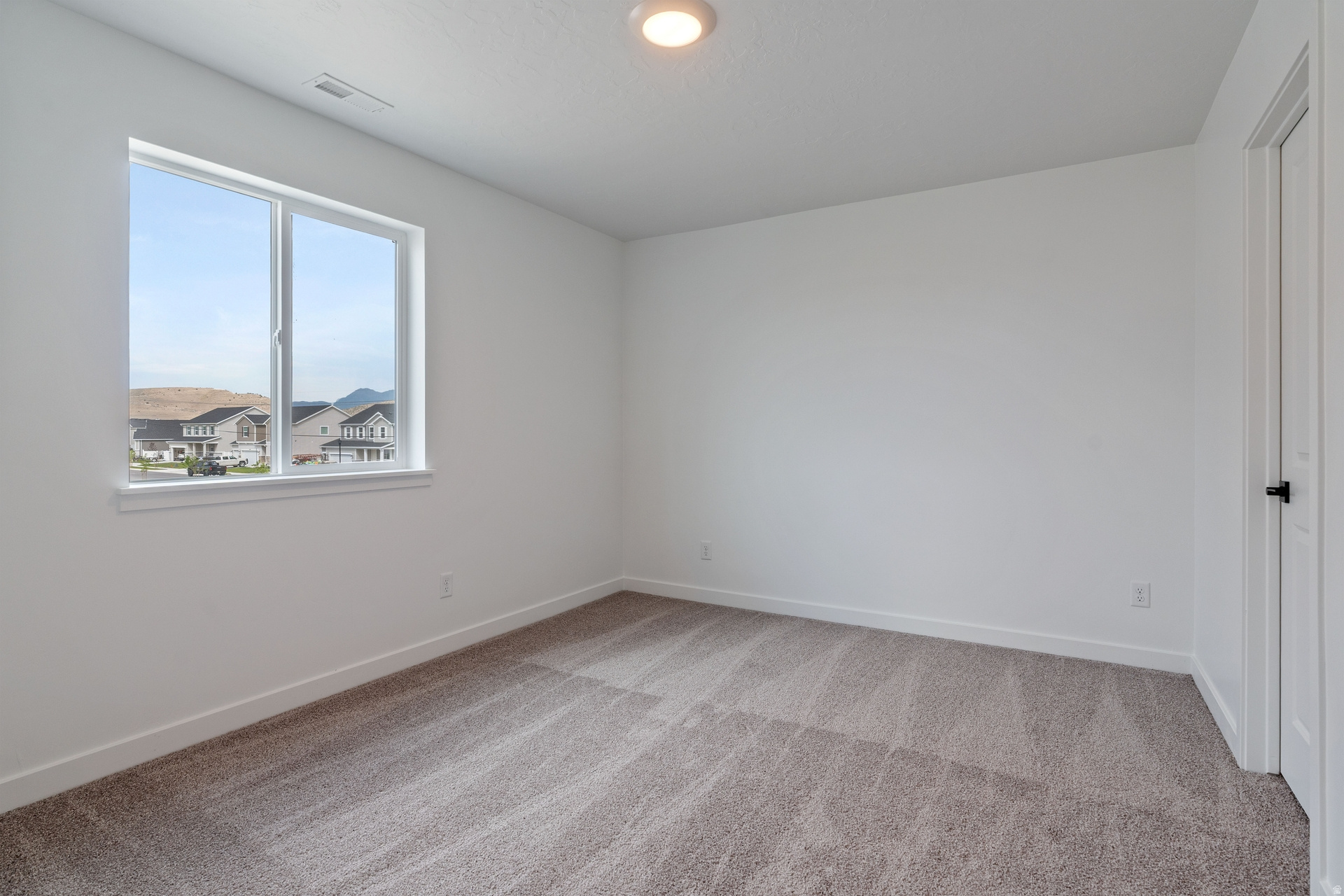 PONY EXPRESS ESTATES - Residential