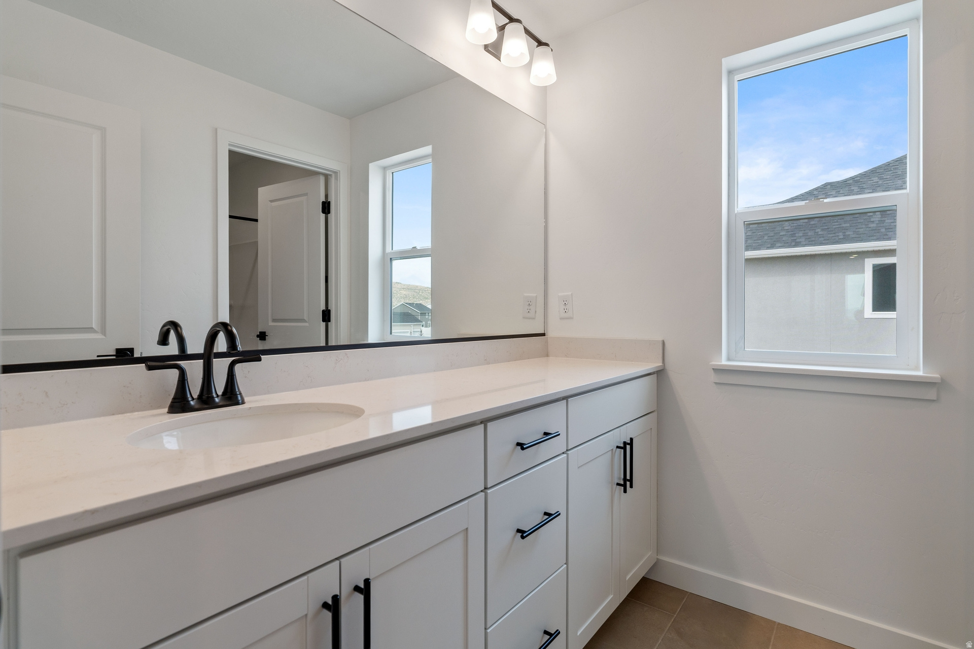 PONY EXPRESS ESTATES - Residential