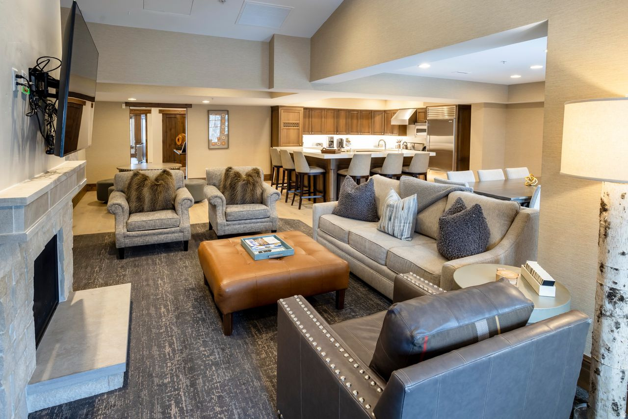 Own a 1/6 interest in a luxuriously finished and furnished three bedroom Residence. Owners enjoy unlimited, flexible usage in accordance with club reservation polices. Amenities include: ski locker room with steam and sauna, fully appointed fitness center, members' lounge including food service, business center, heated swimming pool, fine dining restaurant, heated parking, the list goes on...Hospitality services include: complimentary airport and in town transportation, dedicated concierge, daily housekeeping, member storage and much more! Call for details on owner's priority position and weeks booked for the upcoming winter. Club allows limited rental. All information contained herein shall be verified by buyer.