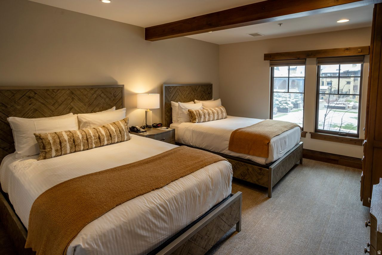 THE RESIDENCES AT THE CHATEAUX - Residential