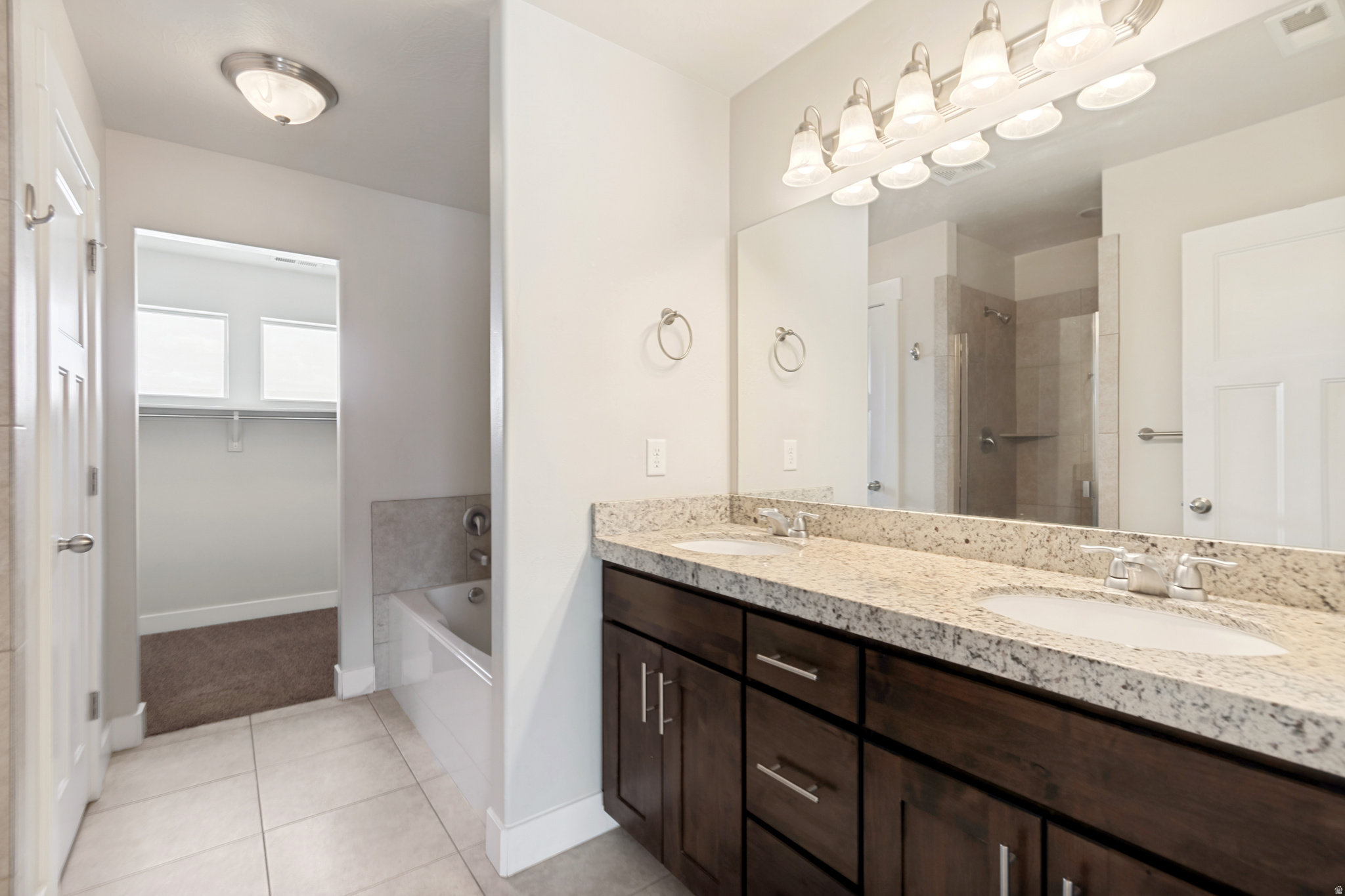 BANKS TWIN HOMES - Residential