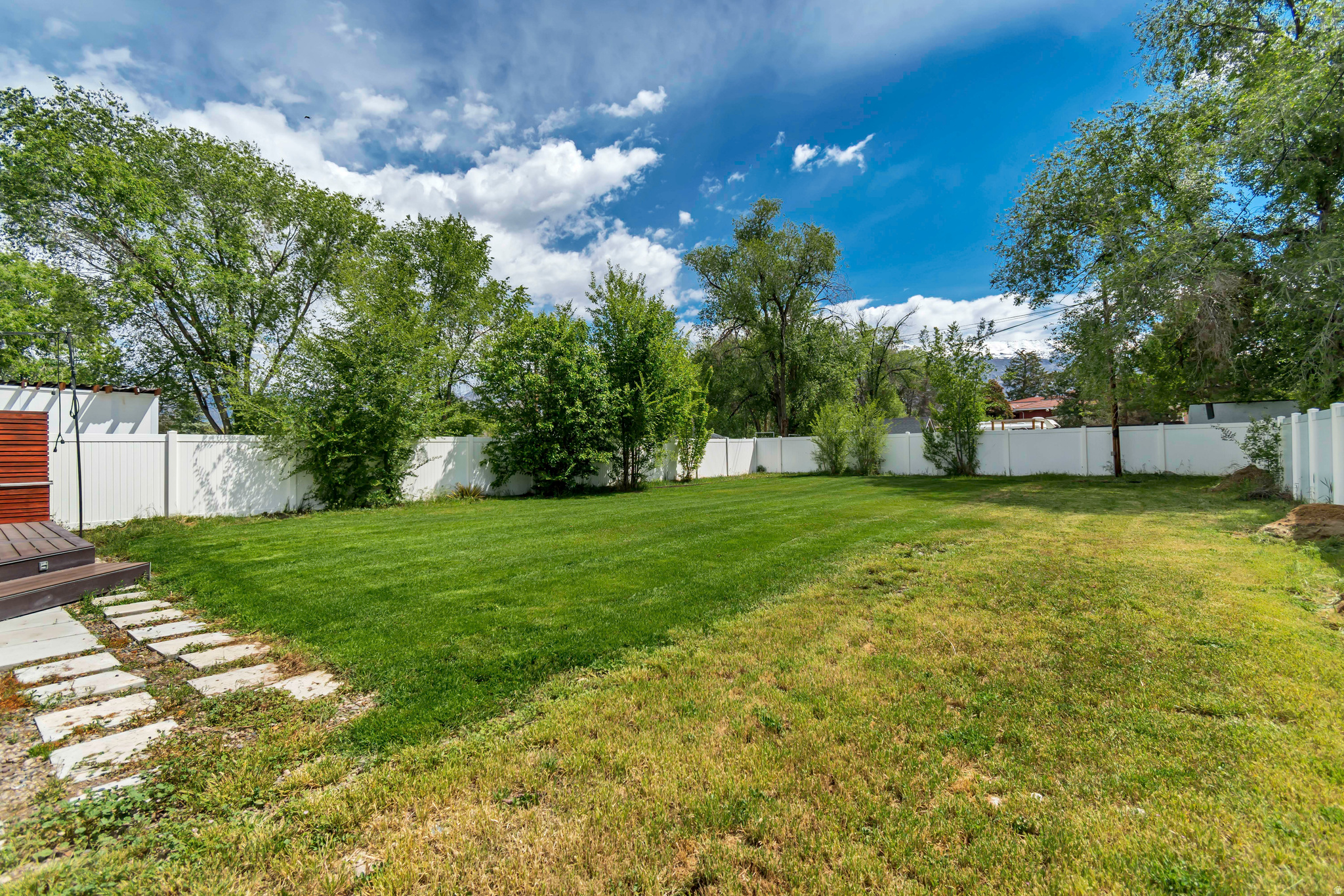 BANKS TWIN HOMES - Residential