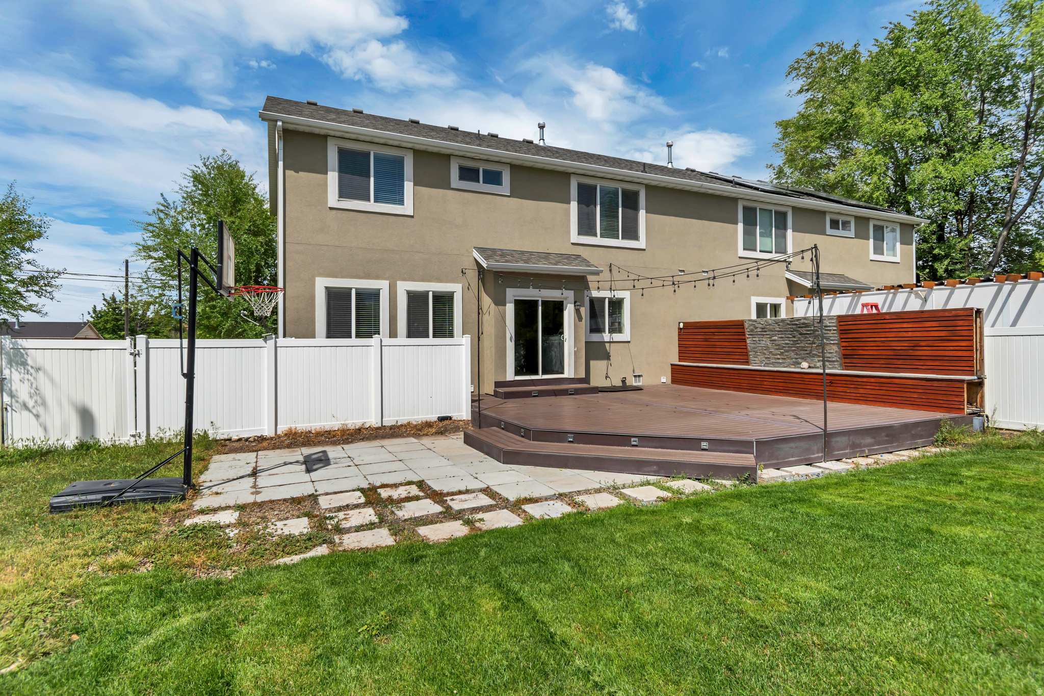 BANKS TWIN HOMES - Residential