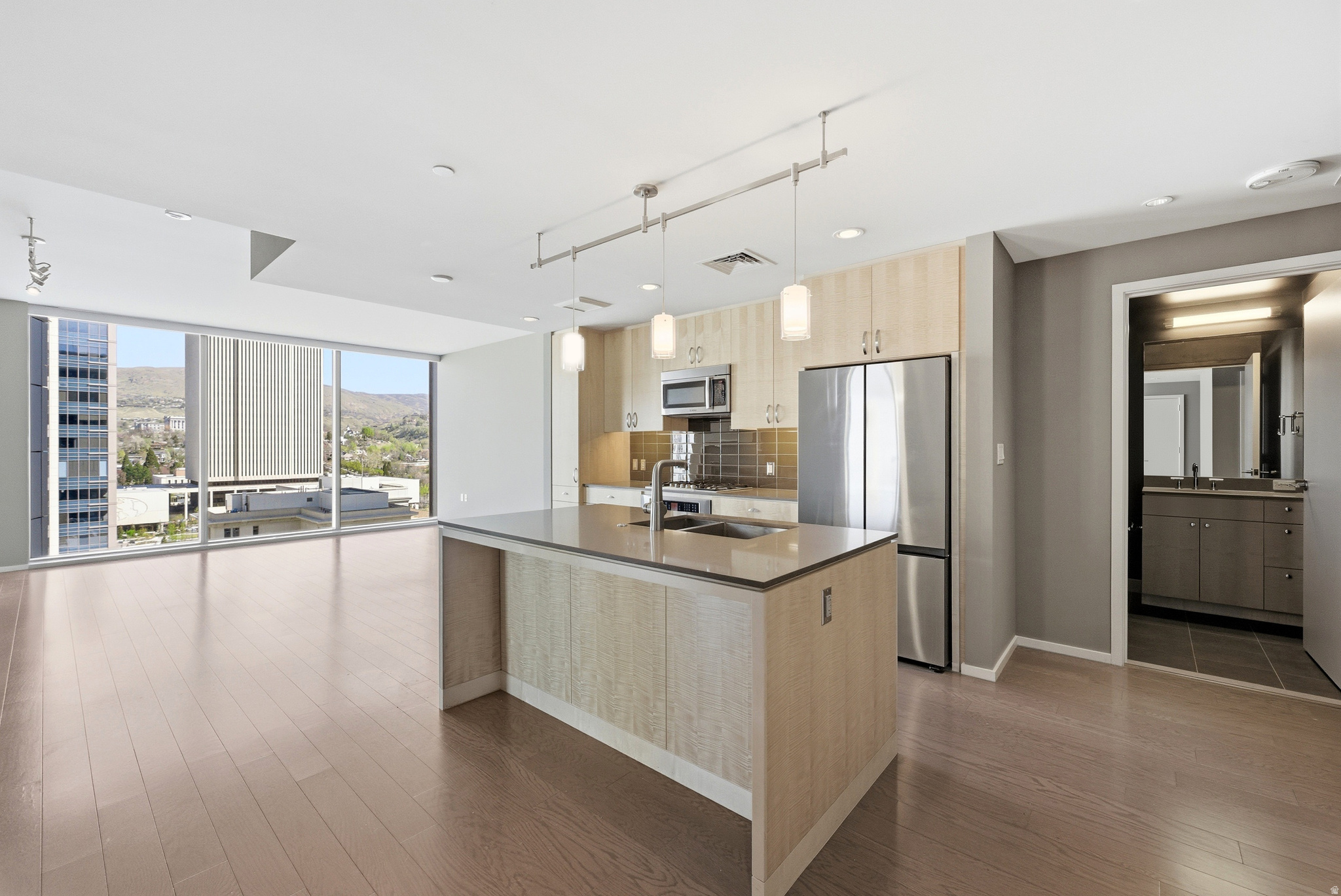 CITY CREEK- REGENT - Residential