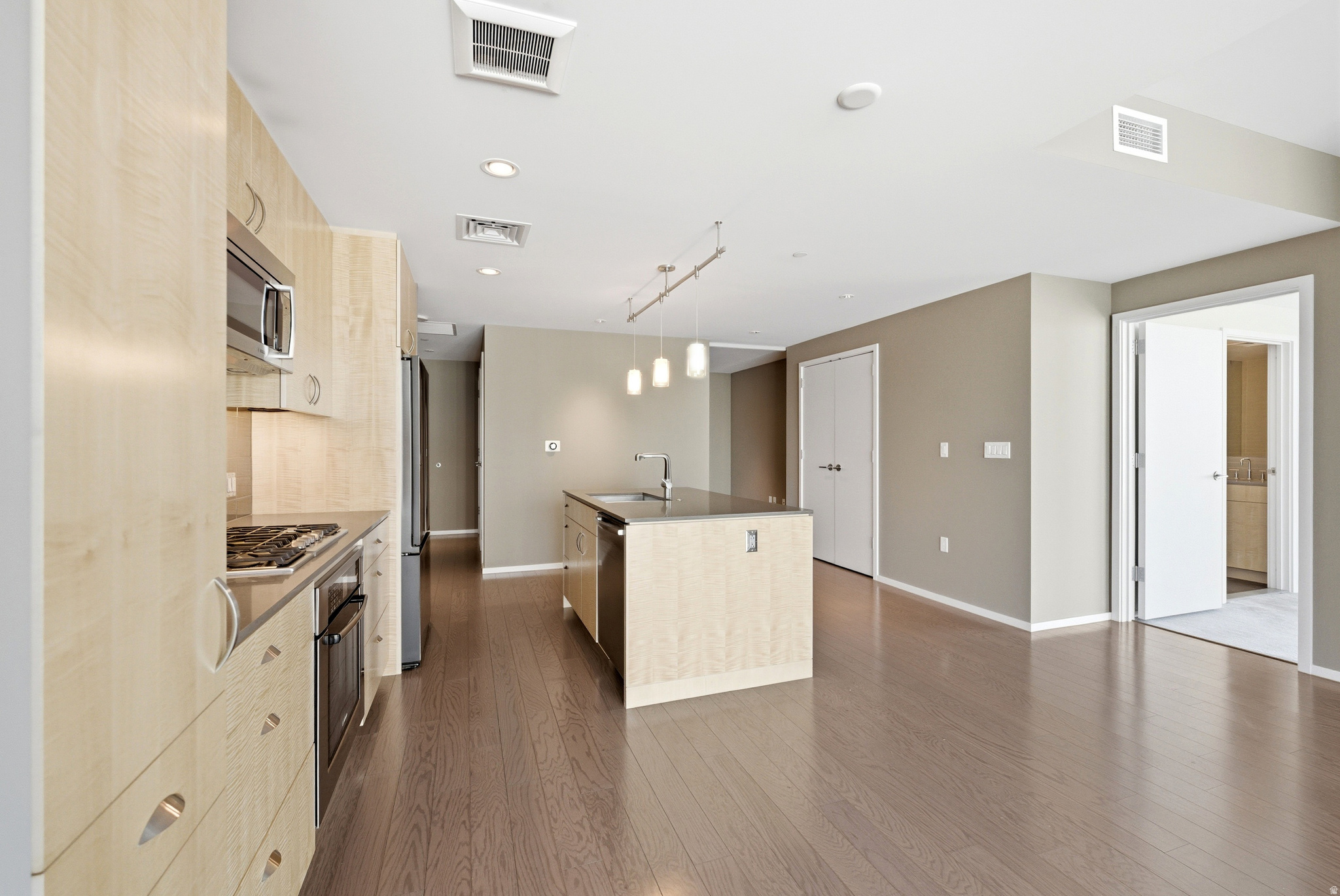 CITY CREEK- REGENT - Residential