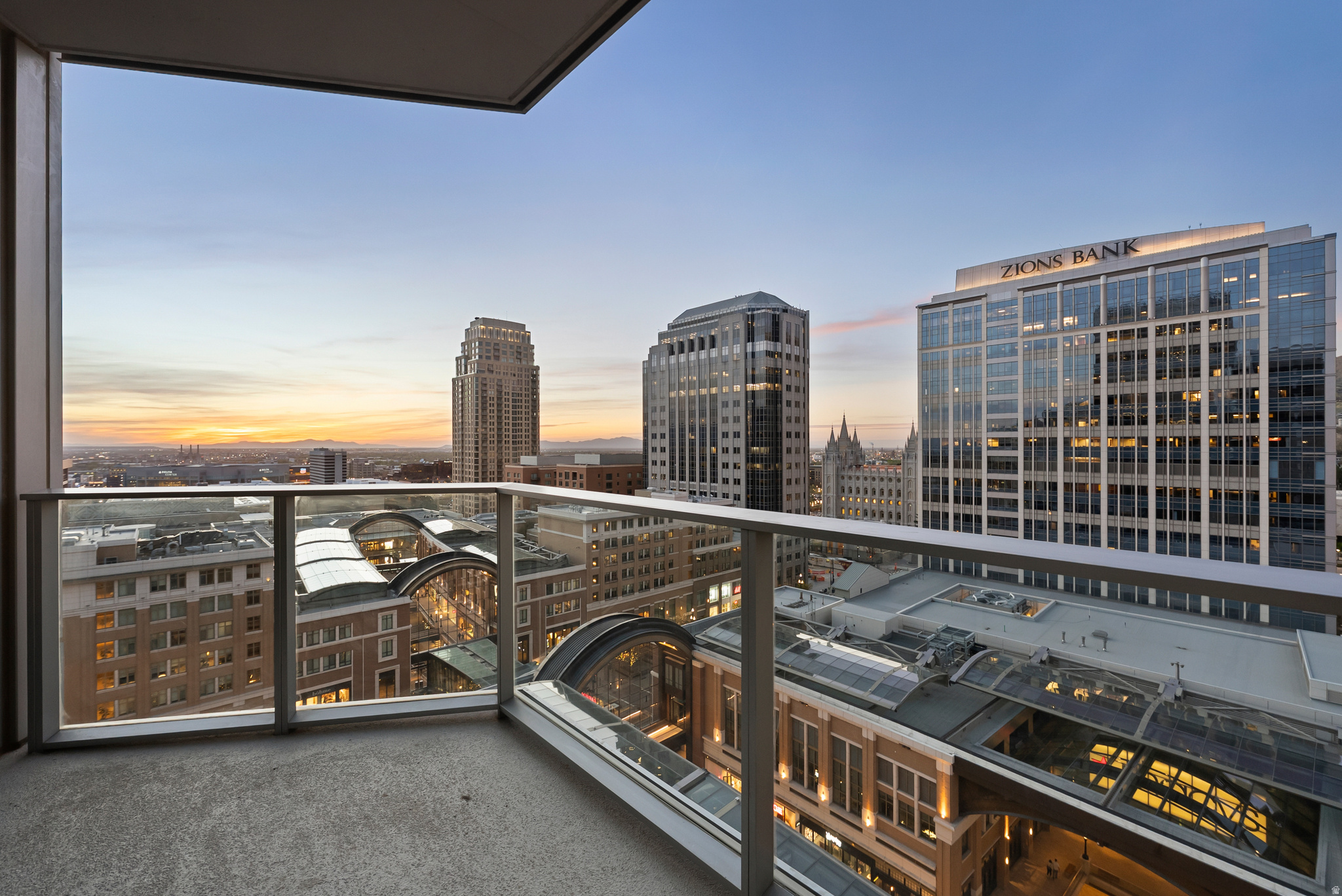 CITY CREEK- REGENT - Residential
