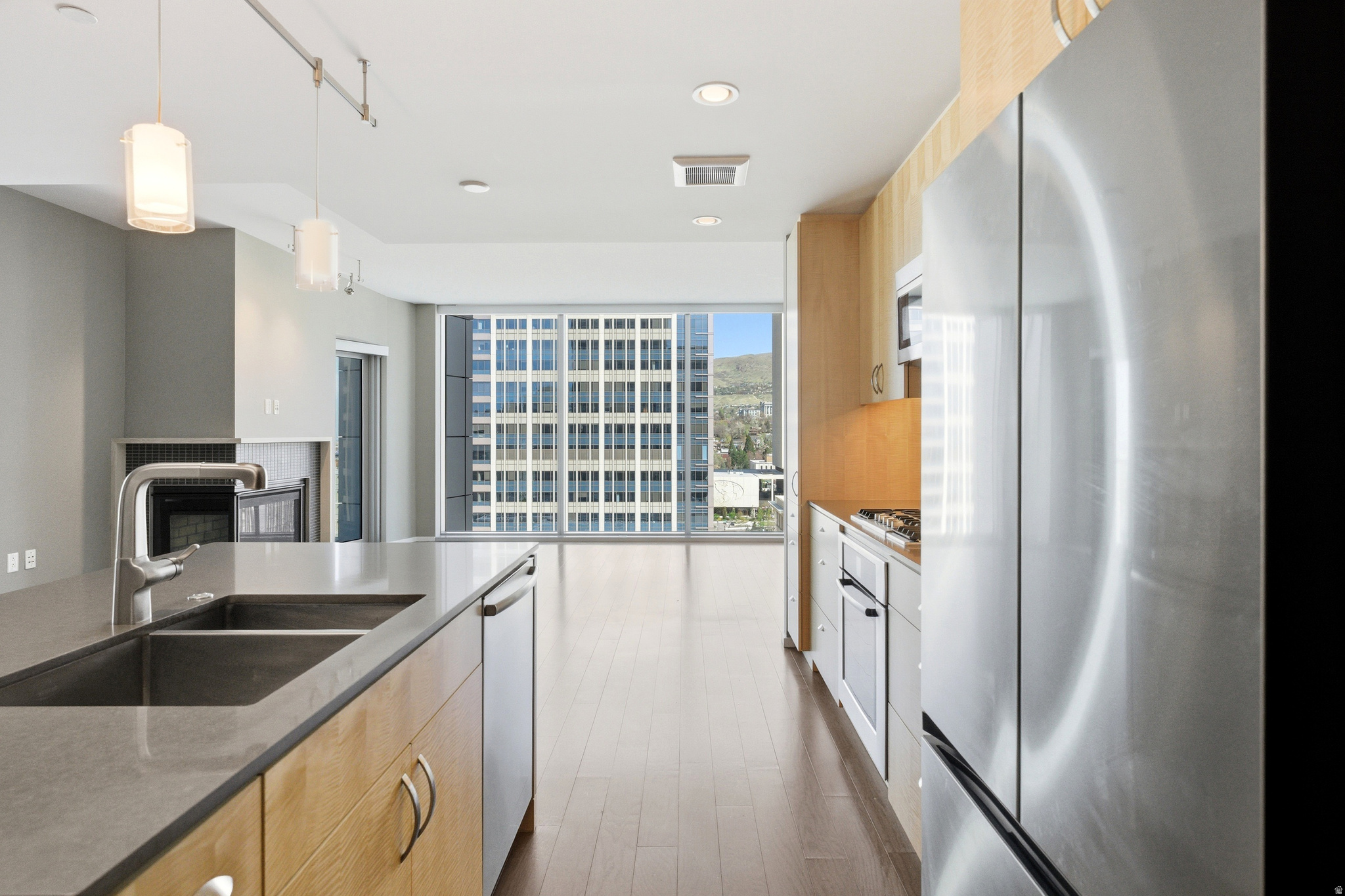 CITY CREEK- REGENT - Residential