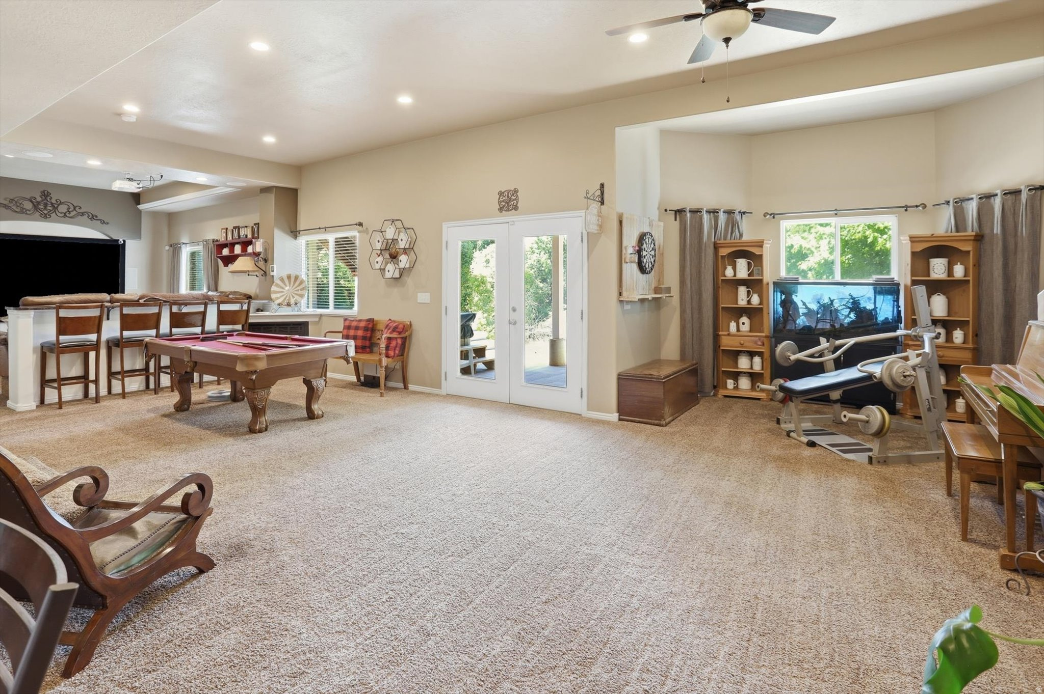 FOXCHASE - Residential