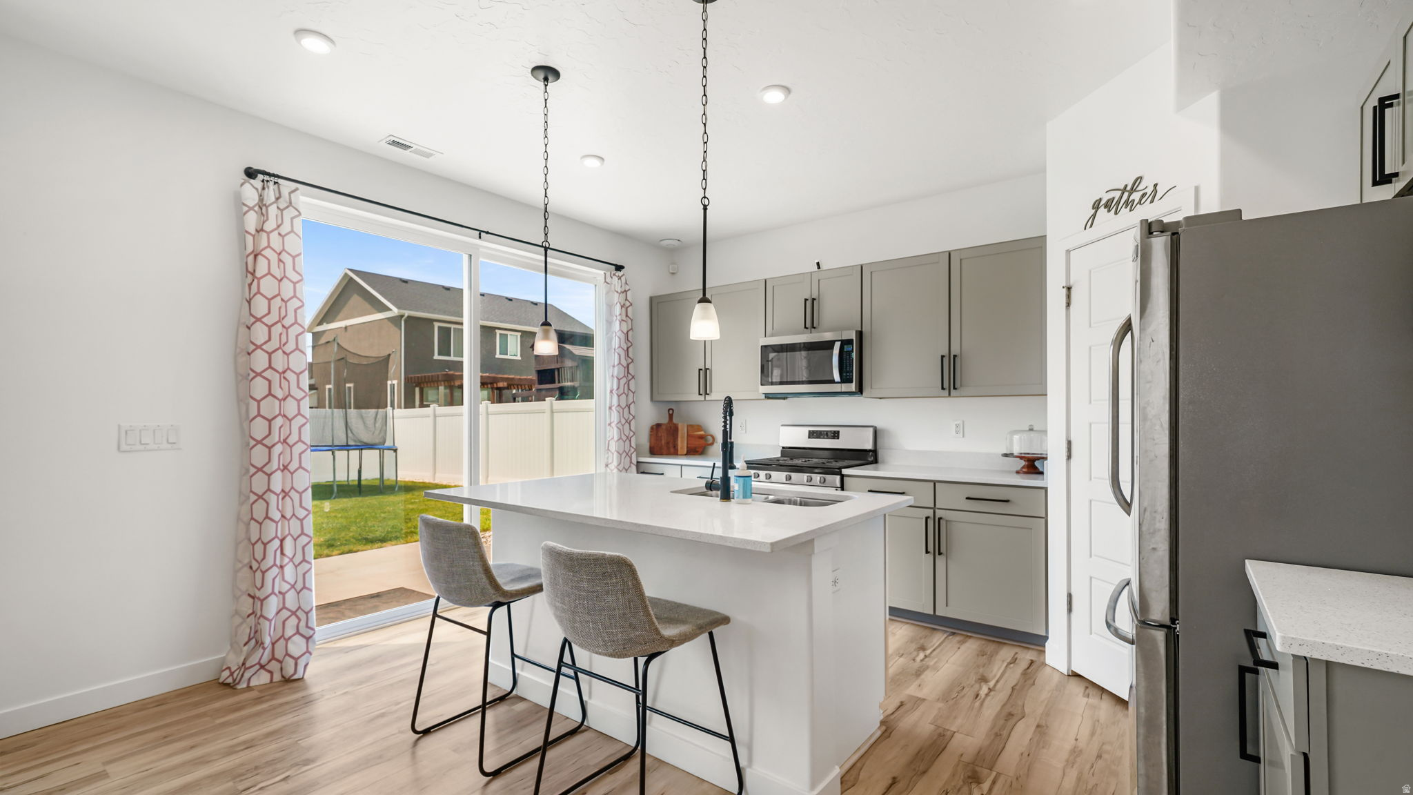CANYON SPRINGS - Residential