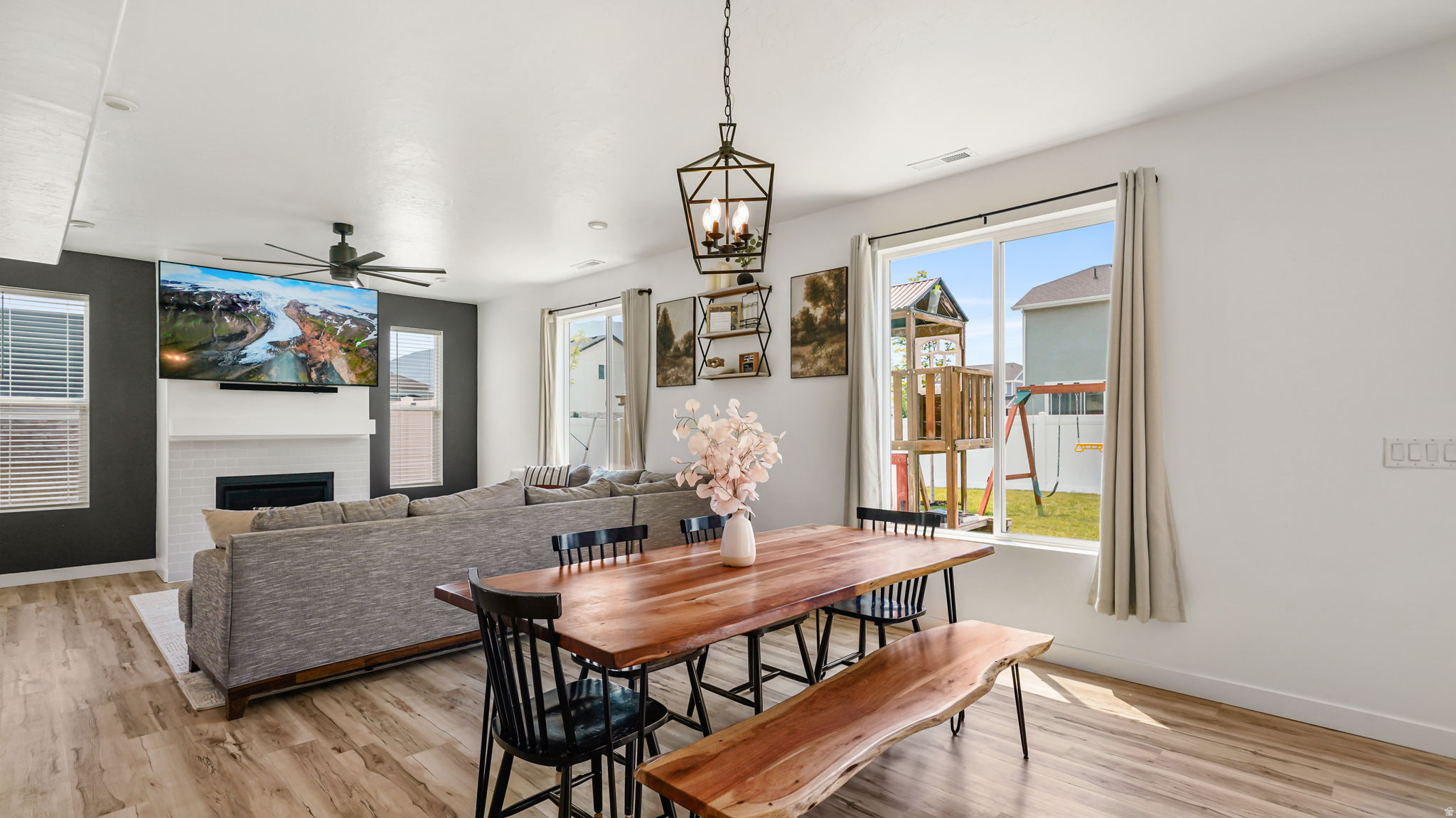 CANYON SPRINGS - Residential