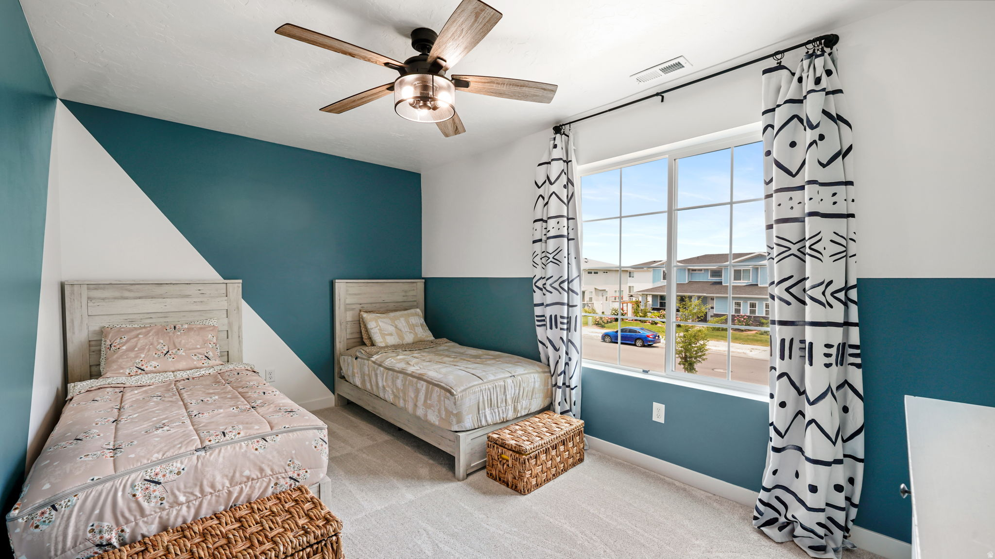 CANYON SPRINGS - Residential