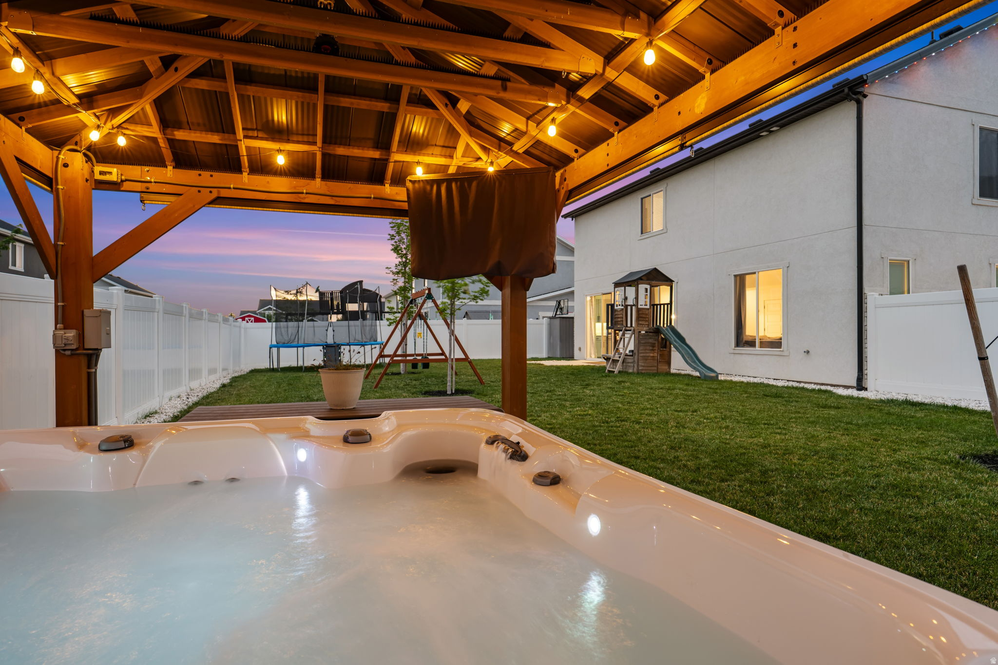 CANYON SPRINGS - Residential