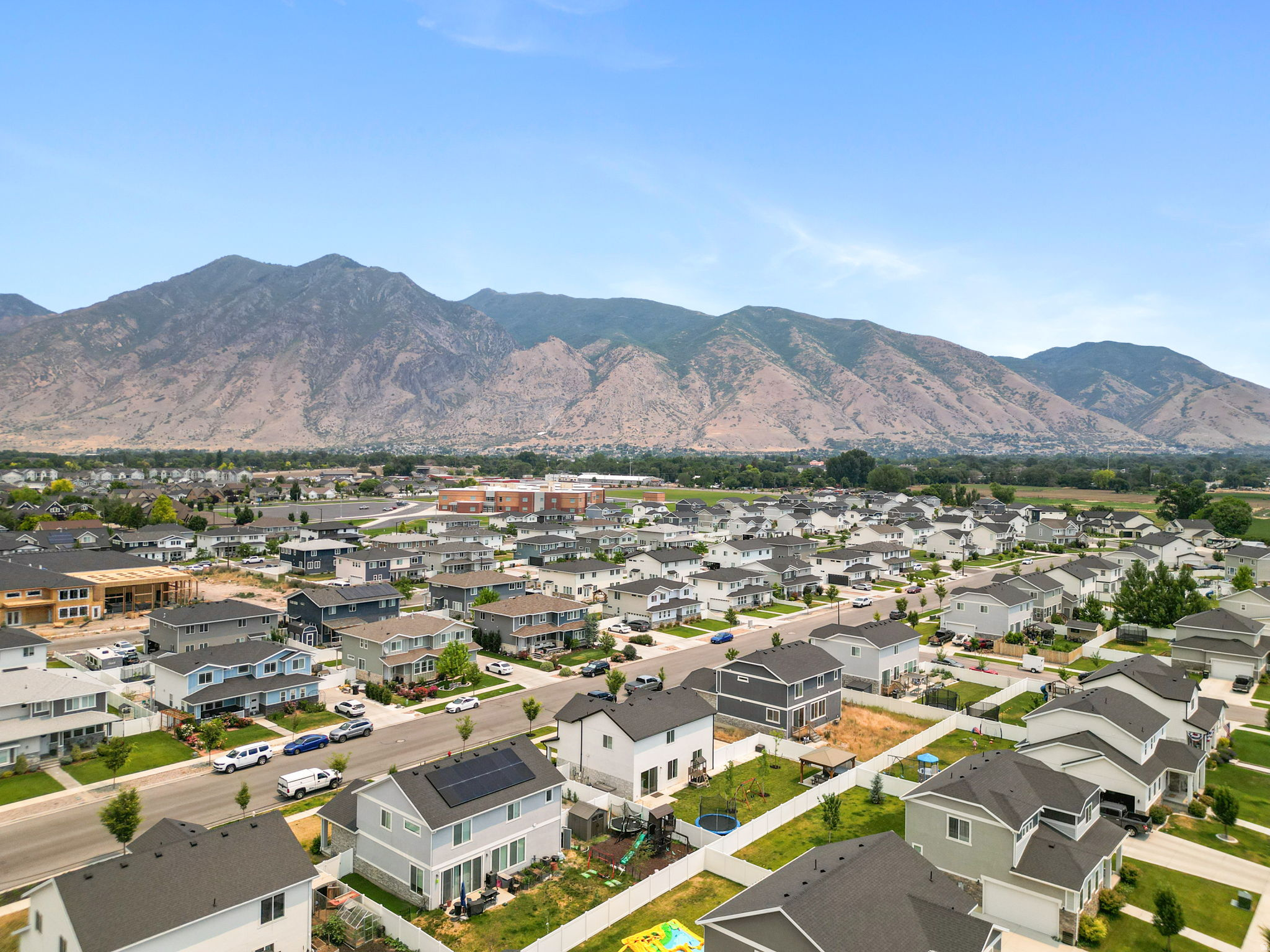 CANYON SPRINGS - Residential