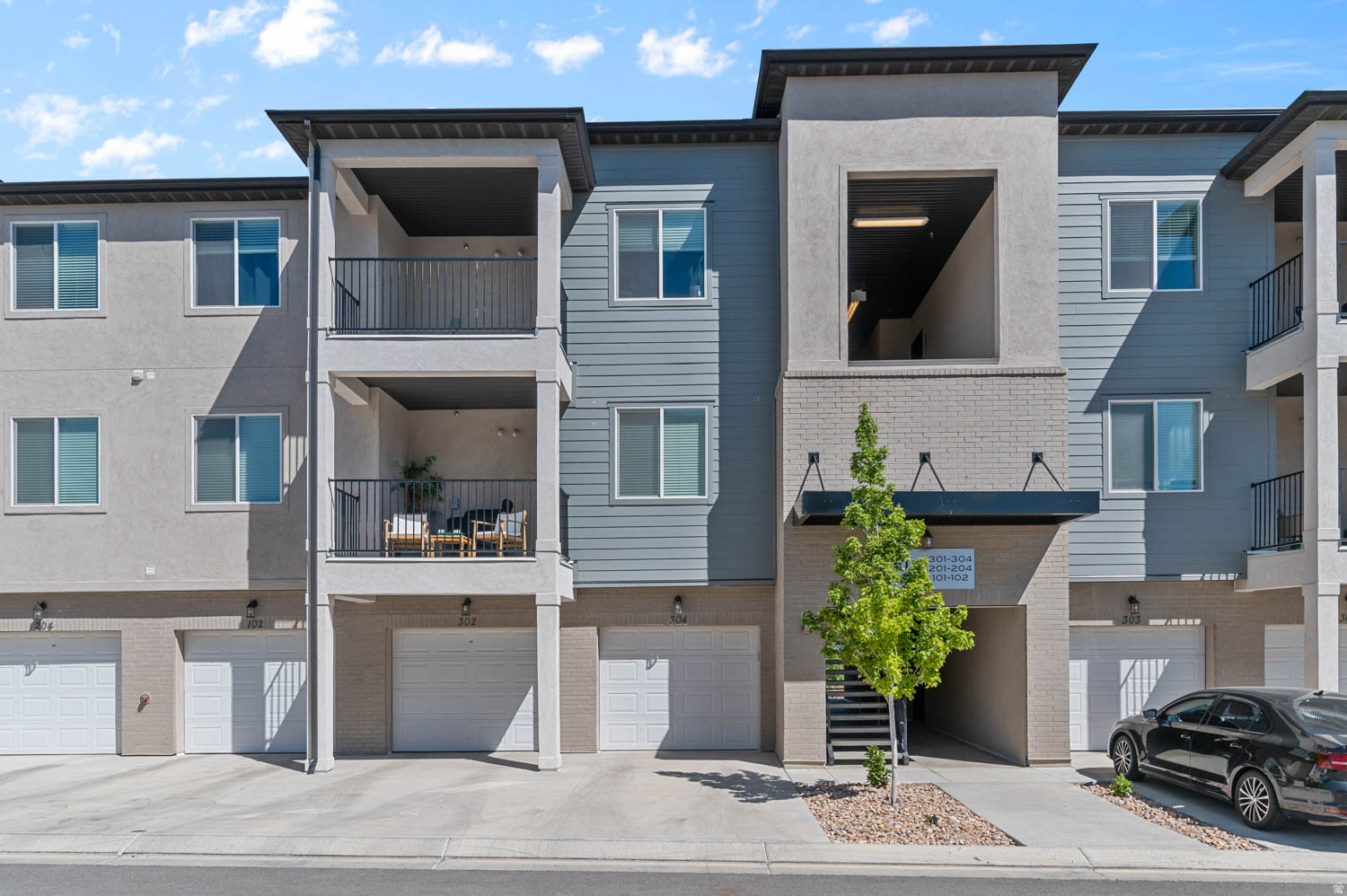 MOUNTAIN RIDGE - Residential