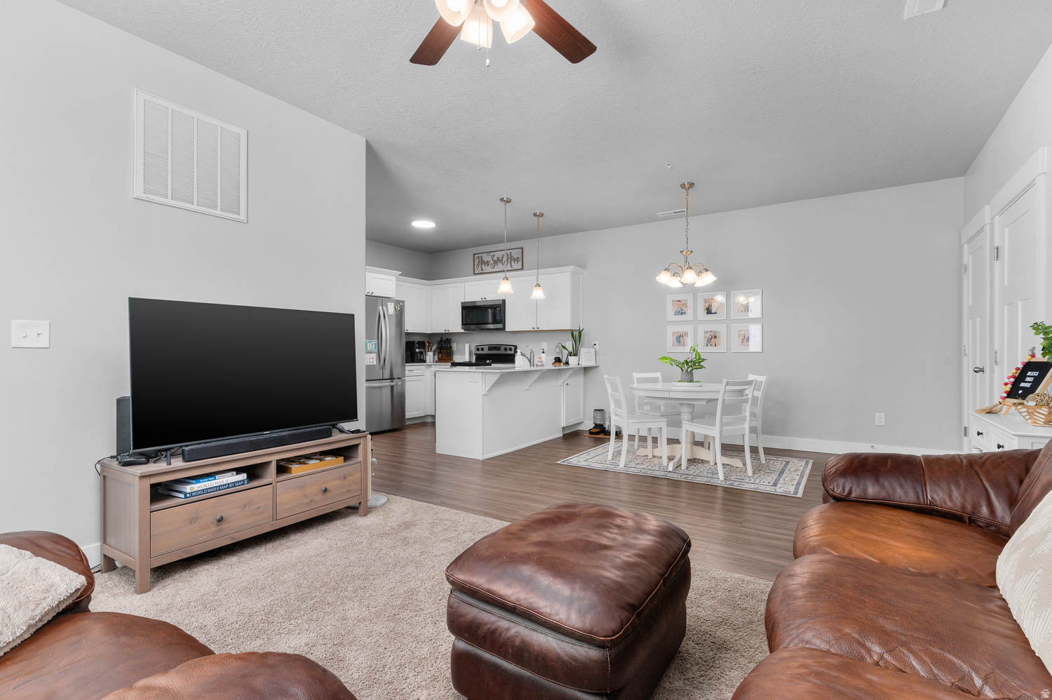 MOUNTAIN RIDGE - Residential