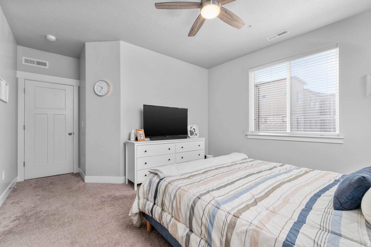 MOUNTAIN RIDGE - Residential