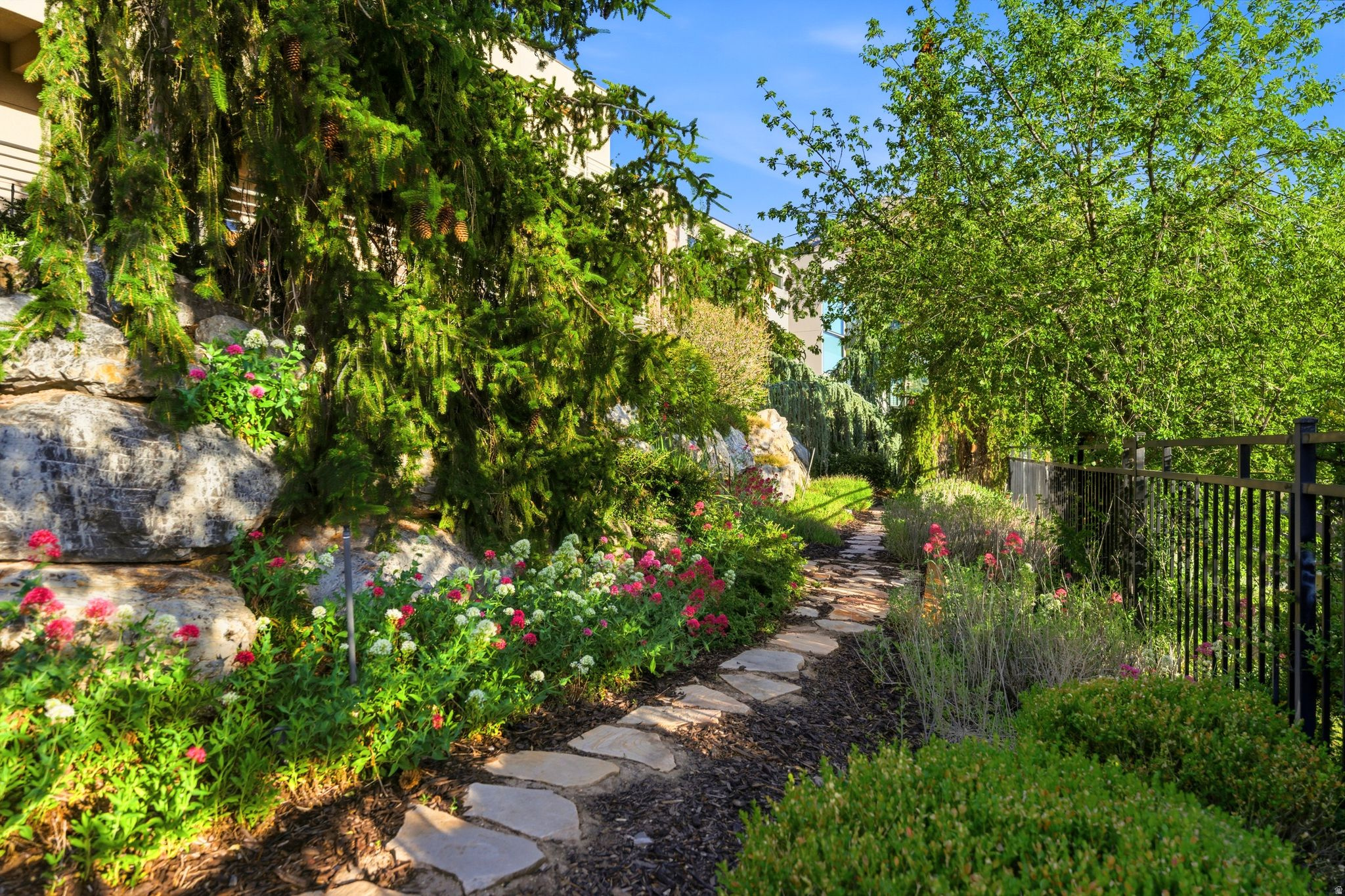 TAYLOR ESTATES - Residential