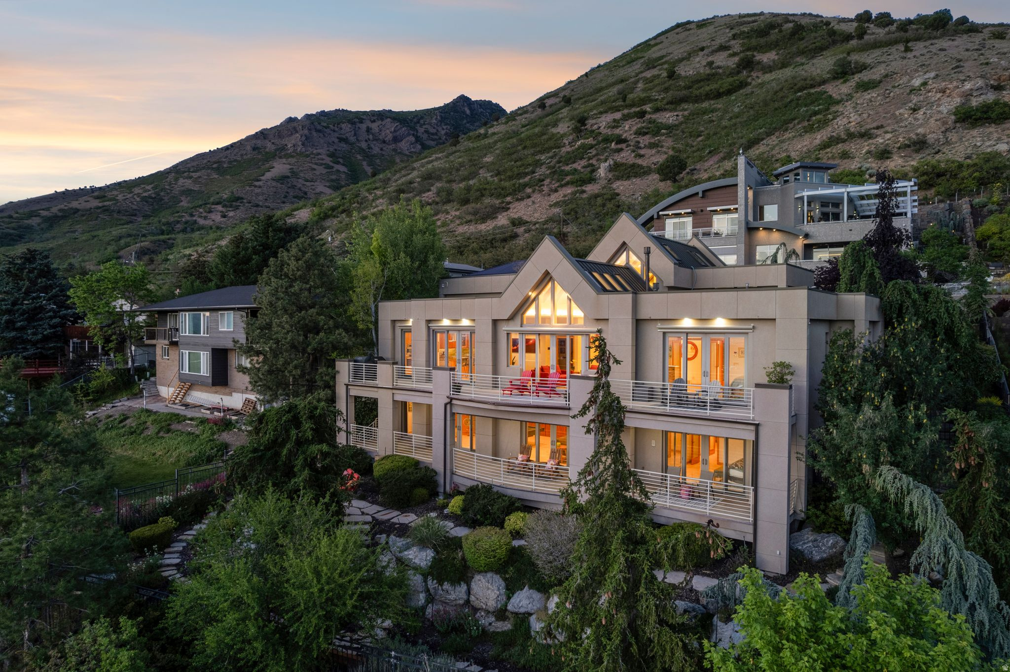 TAYLOR ESTATES - Residential