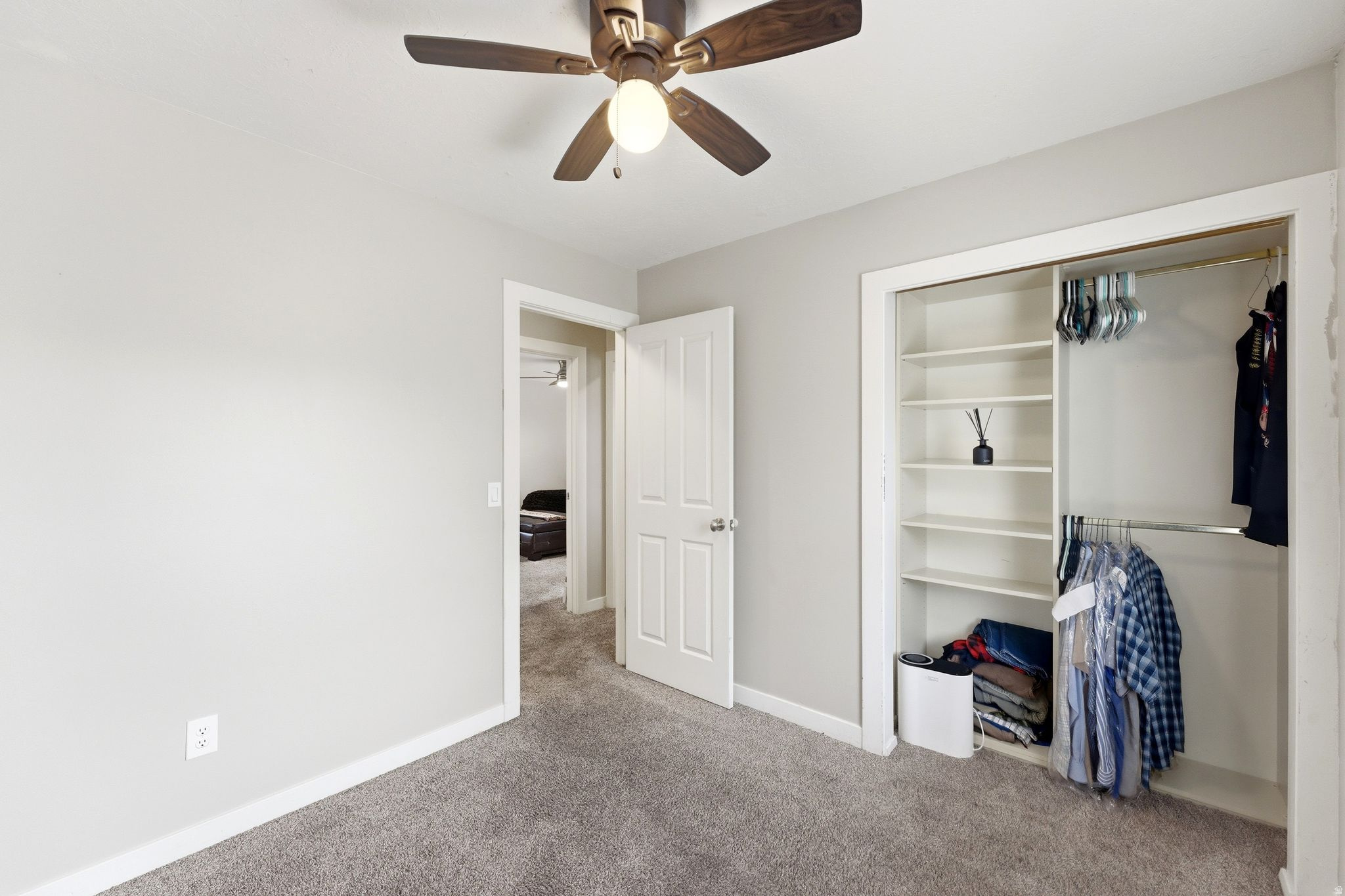 CHASE LANE WEST - Residential