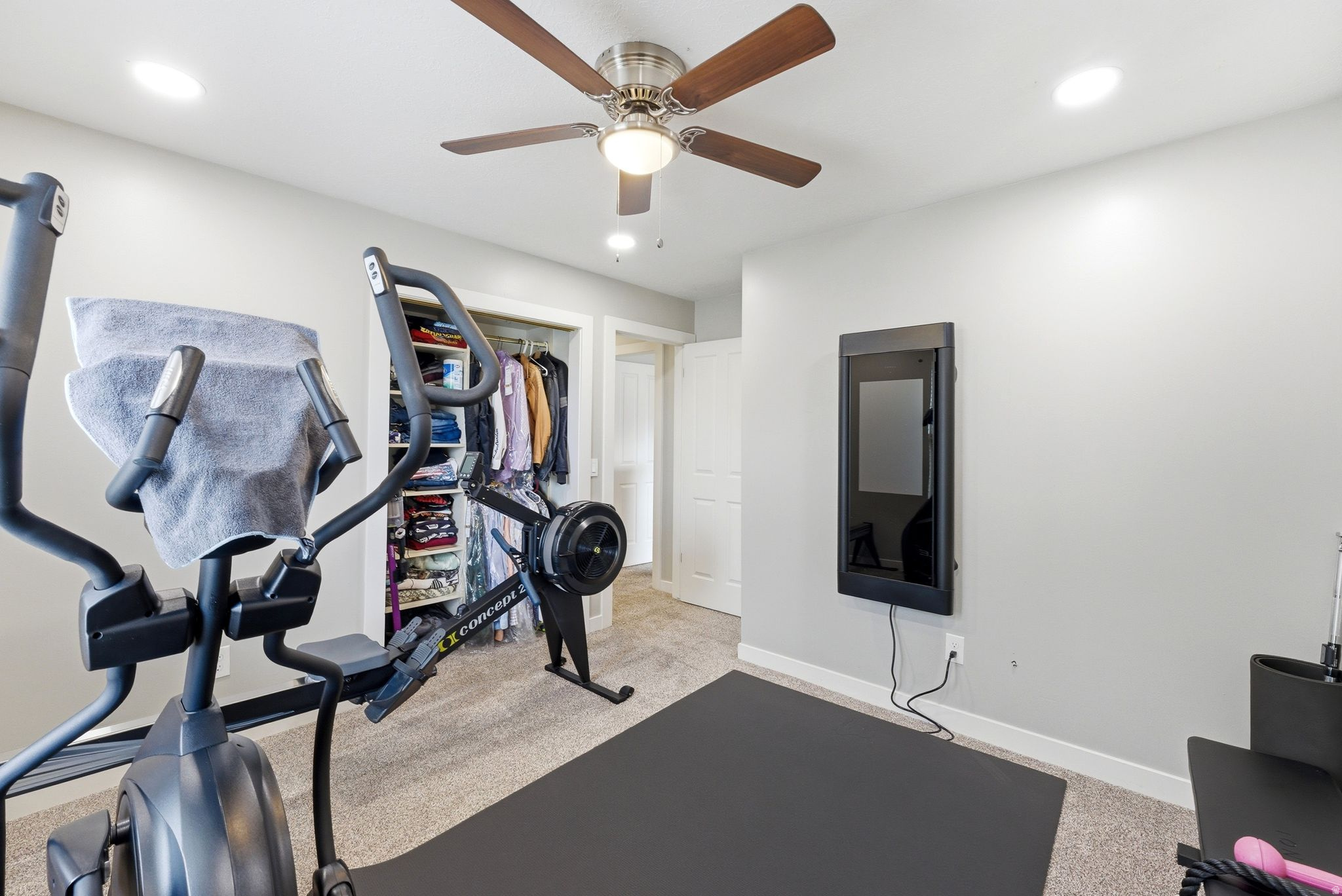 CHASE LANE WEST - Residential