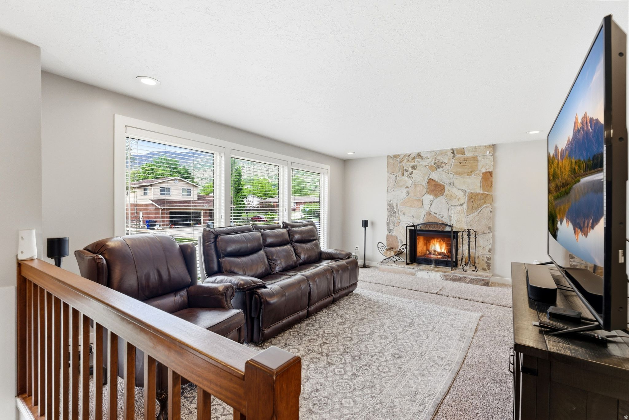 CHASE LANE WEST - Residential