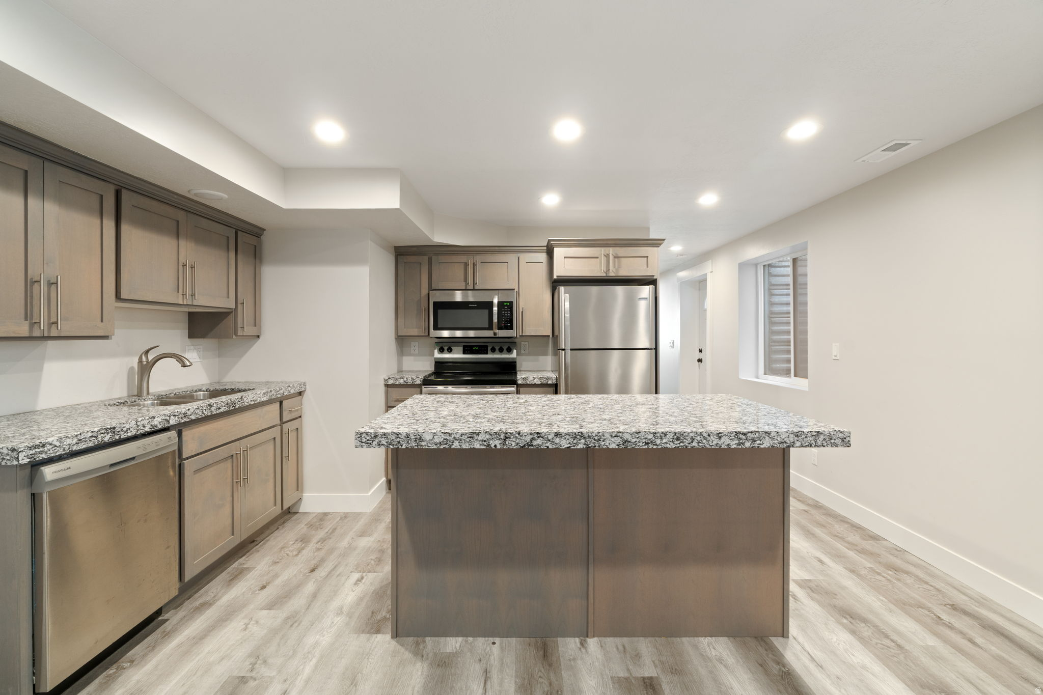 COTTONWOOD - Residential