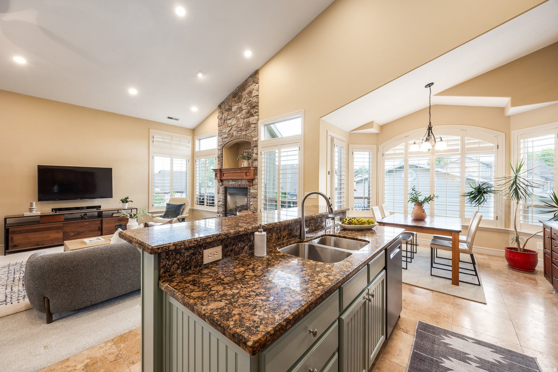 KIRSTY'S COVE PUD - Residential