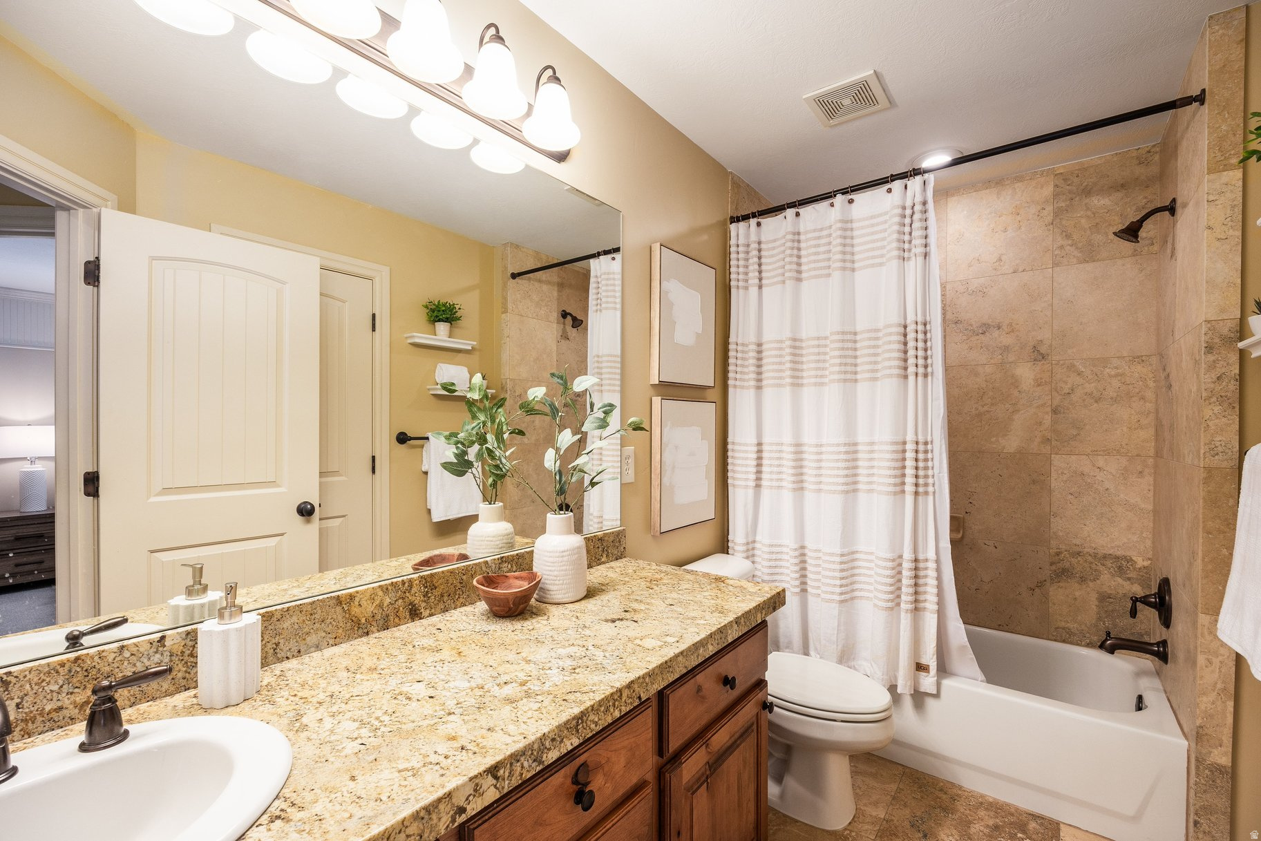 KIRSTY'S COVE PUD - Residential