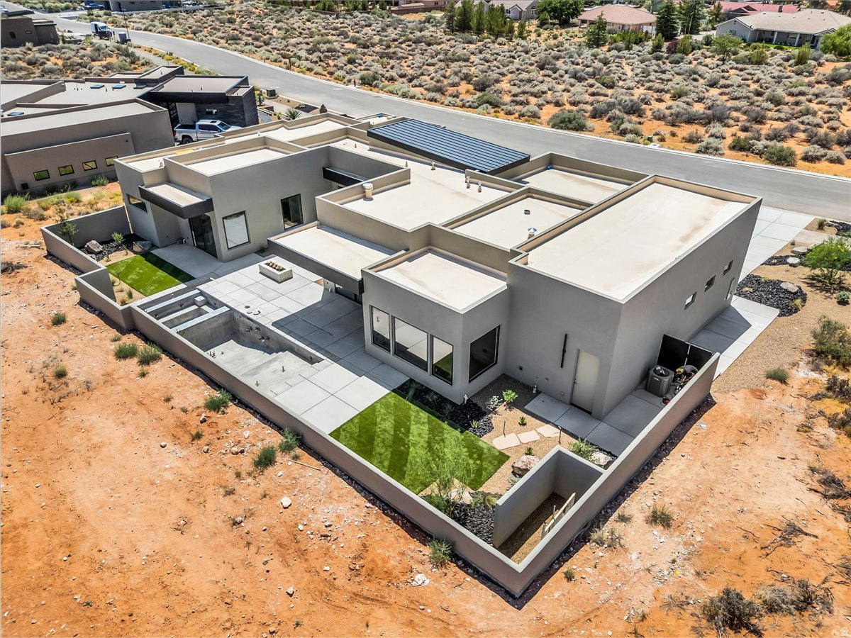 LEDGES OF SG JOHNSON ARCH - Residential