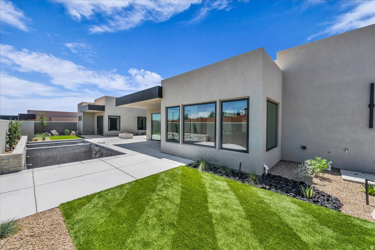LEDGES OF SG JOHNSON ARCH - Residential
