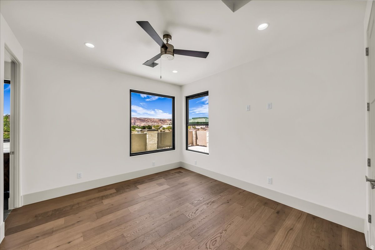 LEDGES OF SG JOHNSON ARCH - Residential