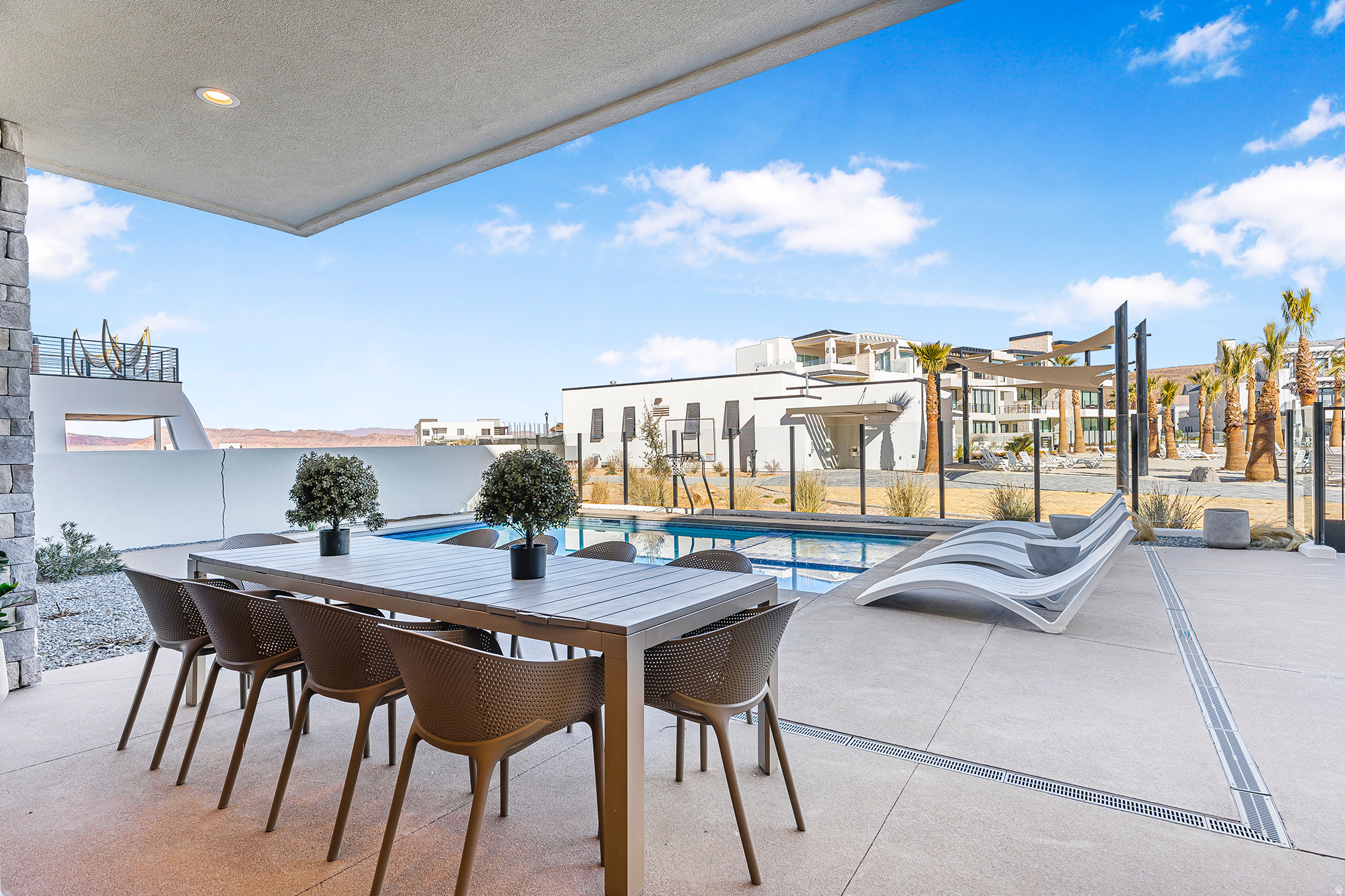 DESERT COLOR RESORT - Residential